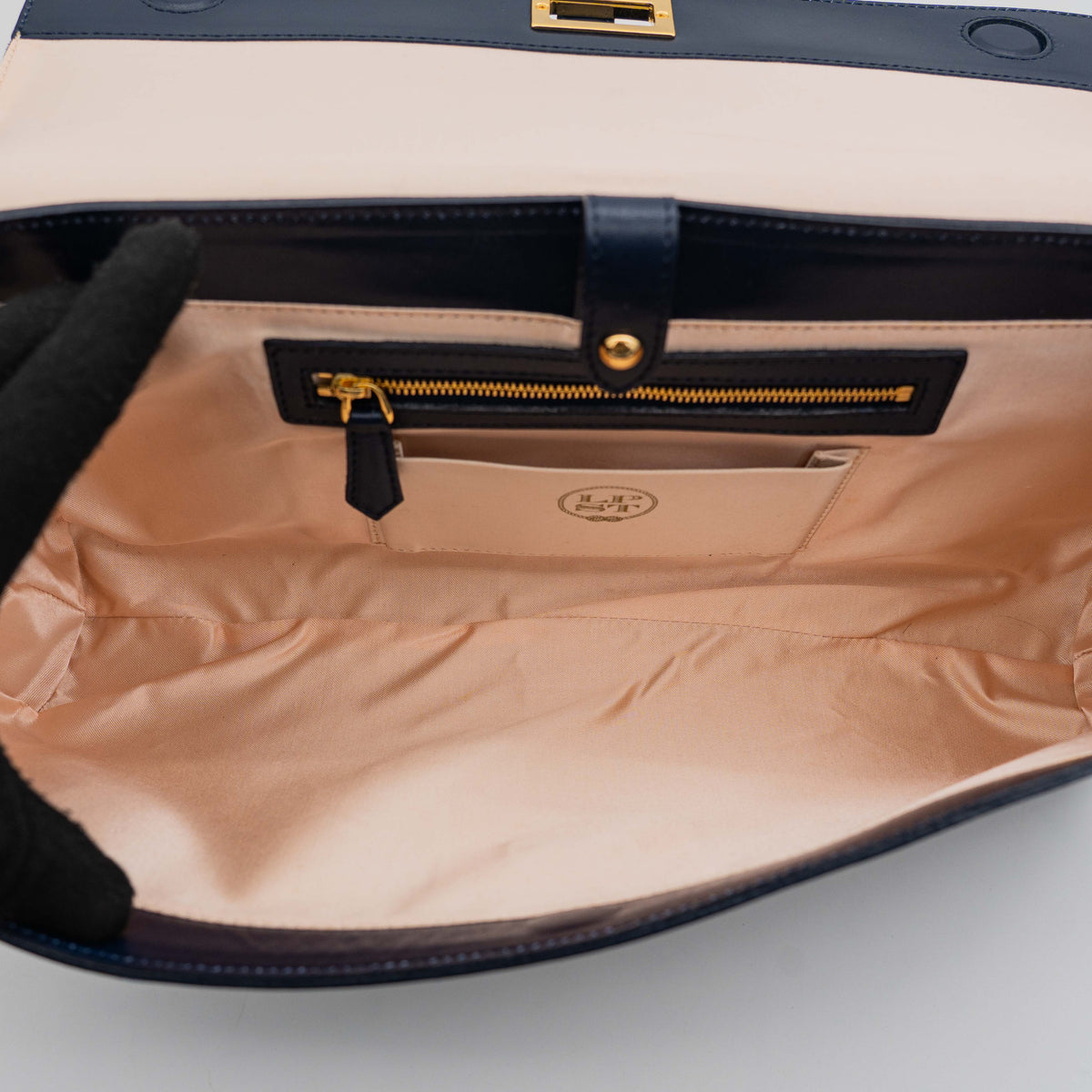 Samantha Thavasa LAPLUME Leather Clutch Bag Navy Blue
