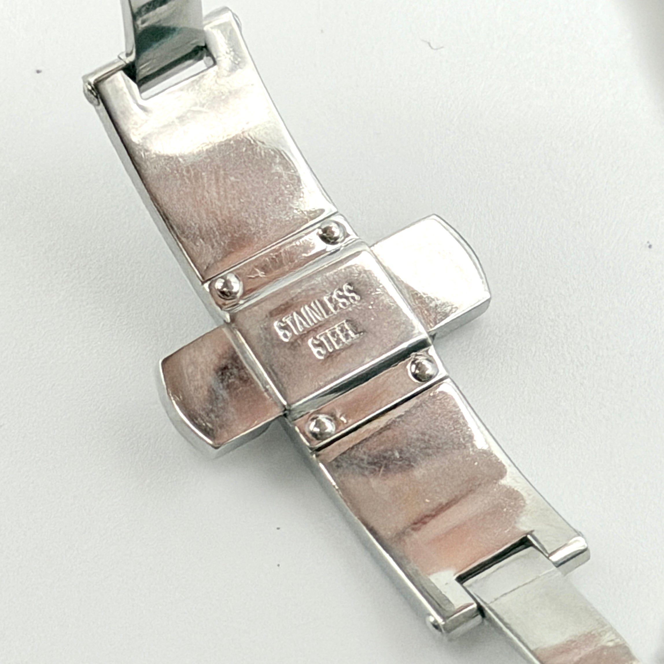 Burberry Heritage BU1353 Champagne Dial Stainless Steel Watch
