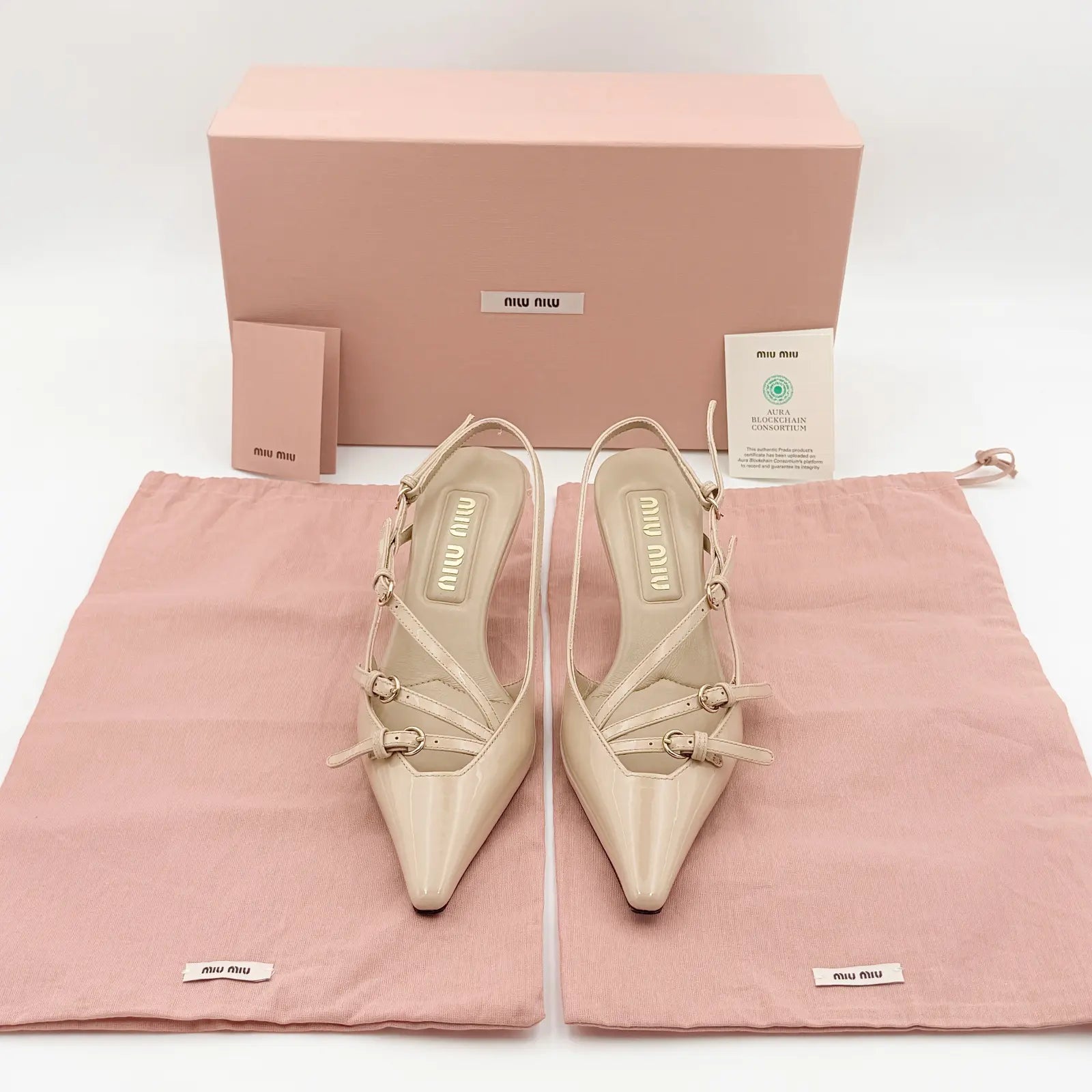 (34) Miu Miu Buckled Patent Slingback Pumps Heels Beige