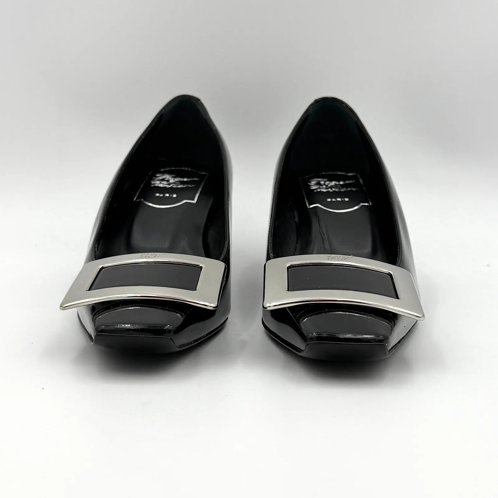 (EU34) Roger Vivier Belle Vivier Patent Pumps Black