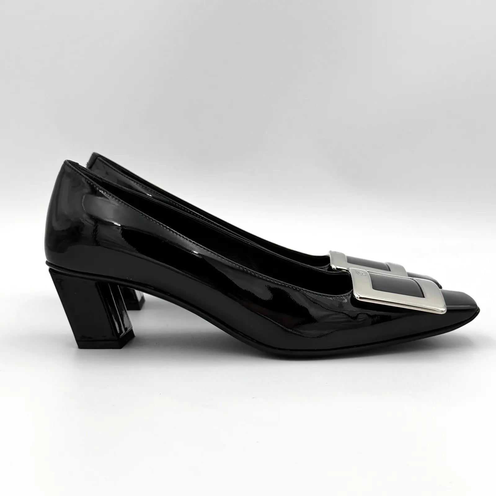 (EU34) Roger Vivier Belle Vivier Patent Pumps Black