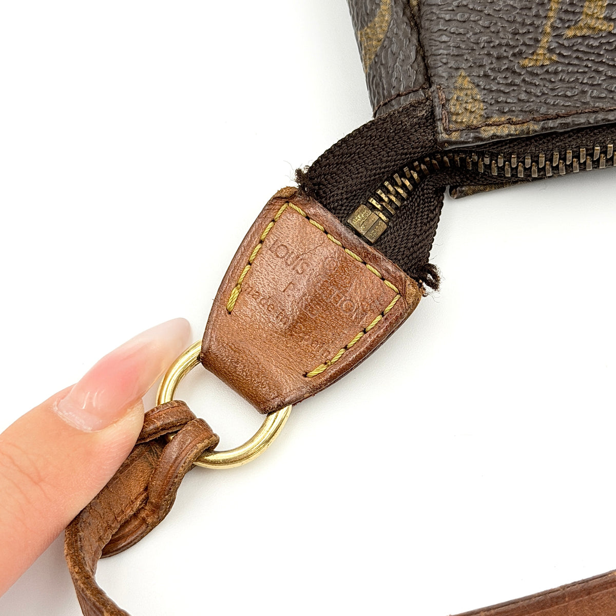 Louis Vuitton Monogram Pochette Shoulder Bag
