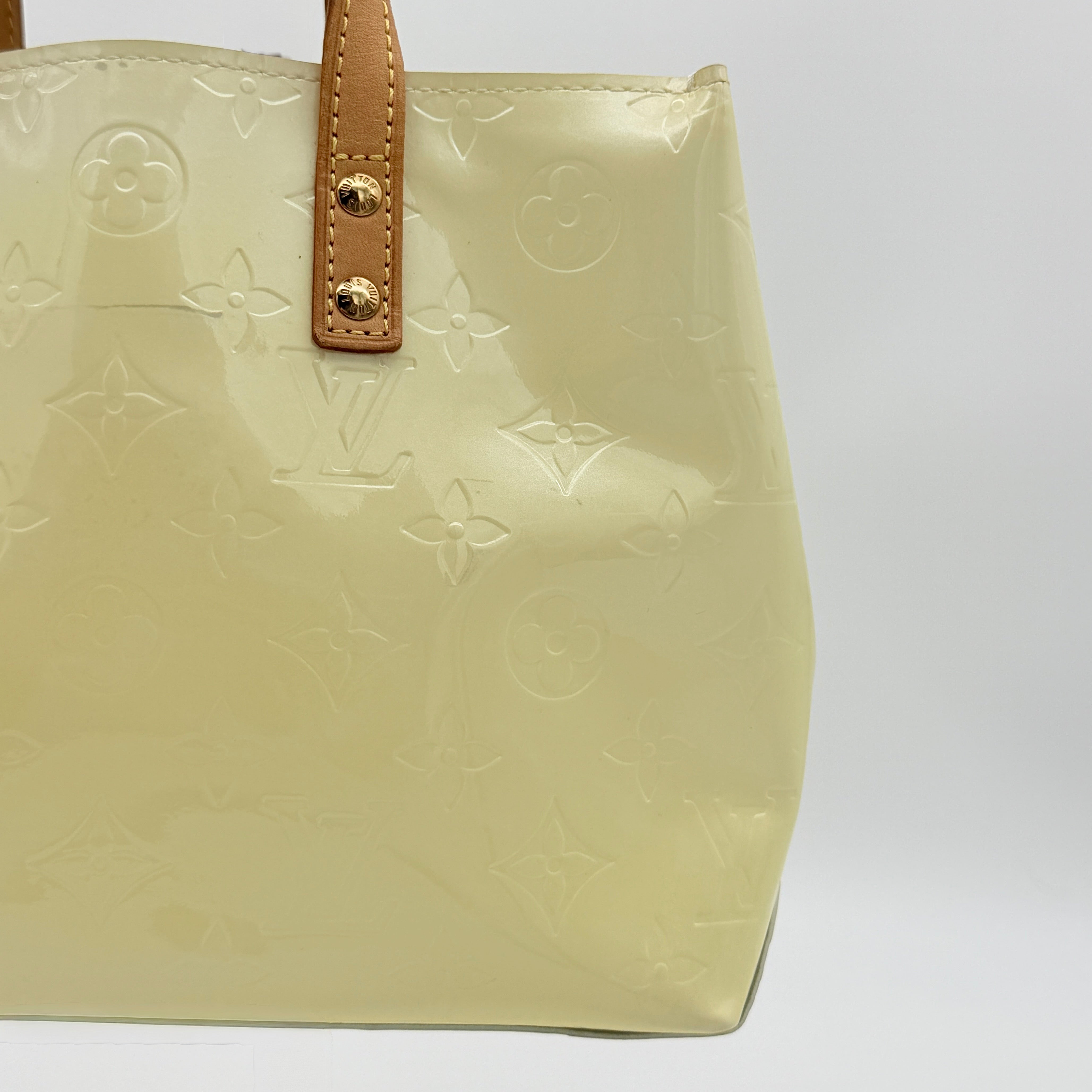 Louis Vuitton Monogram Vernis Reade PM Handbag Perle