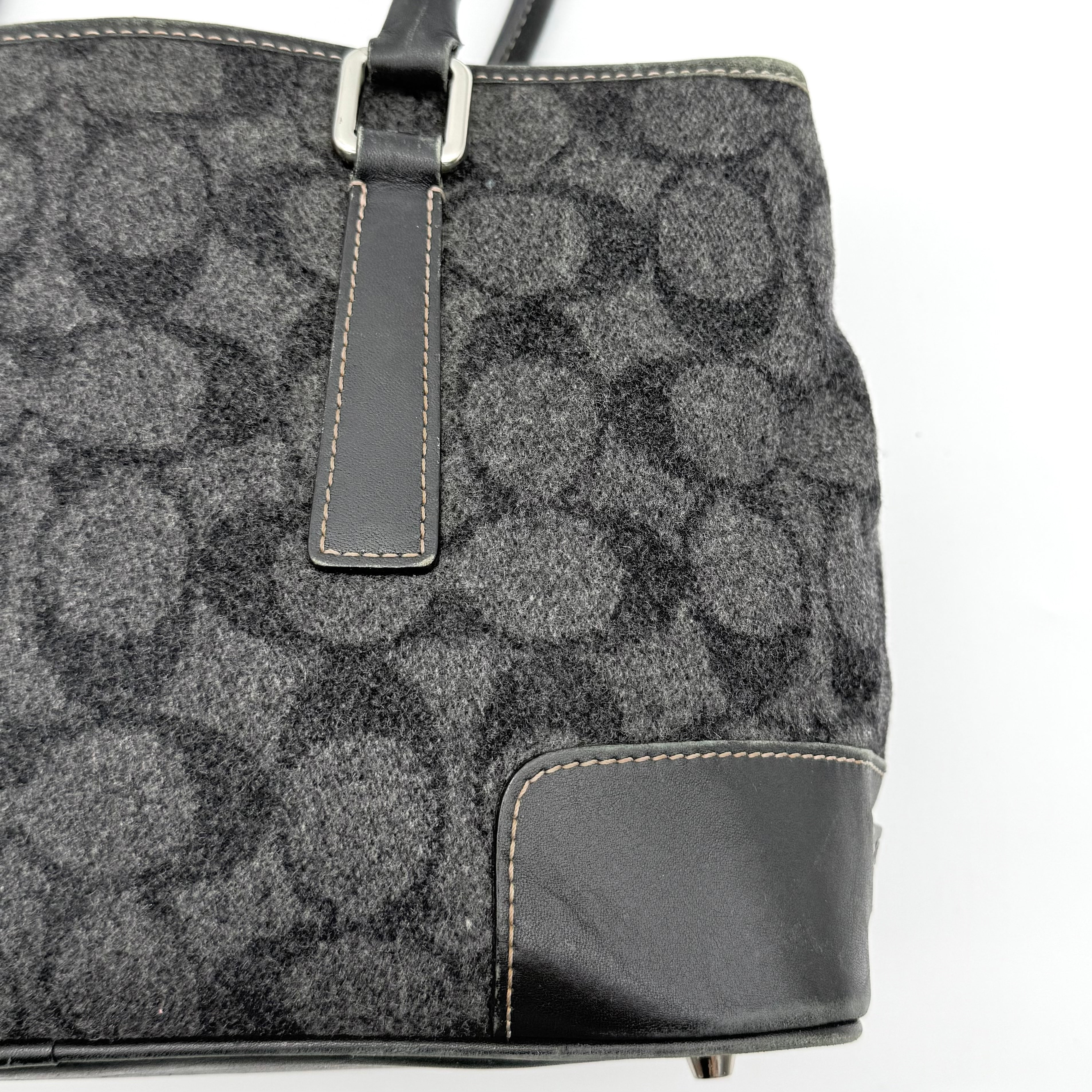Coach Signature Canvas Wool Handbag Grey/Black