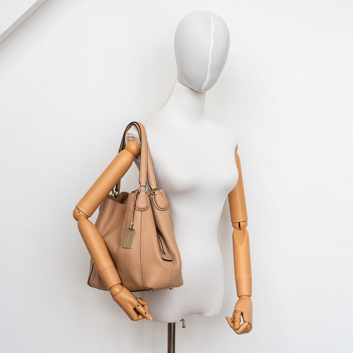 Coach Edie 31 Hobo Shoulder Bag Beige
