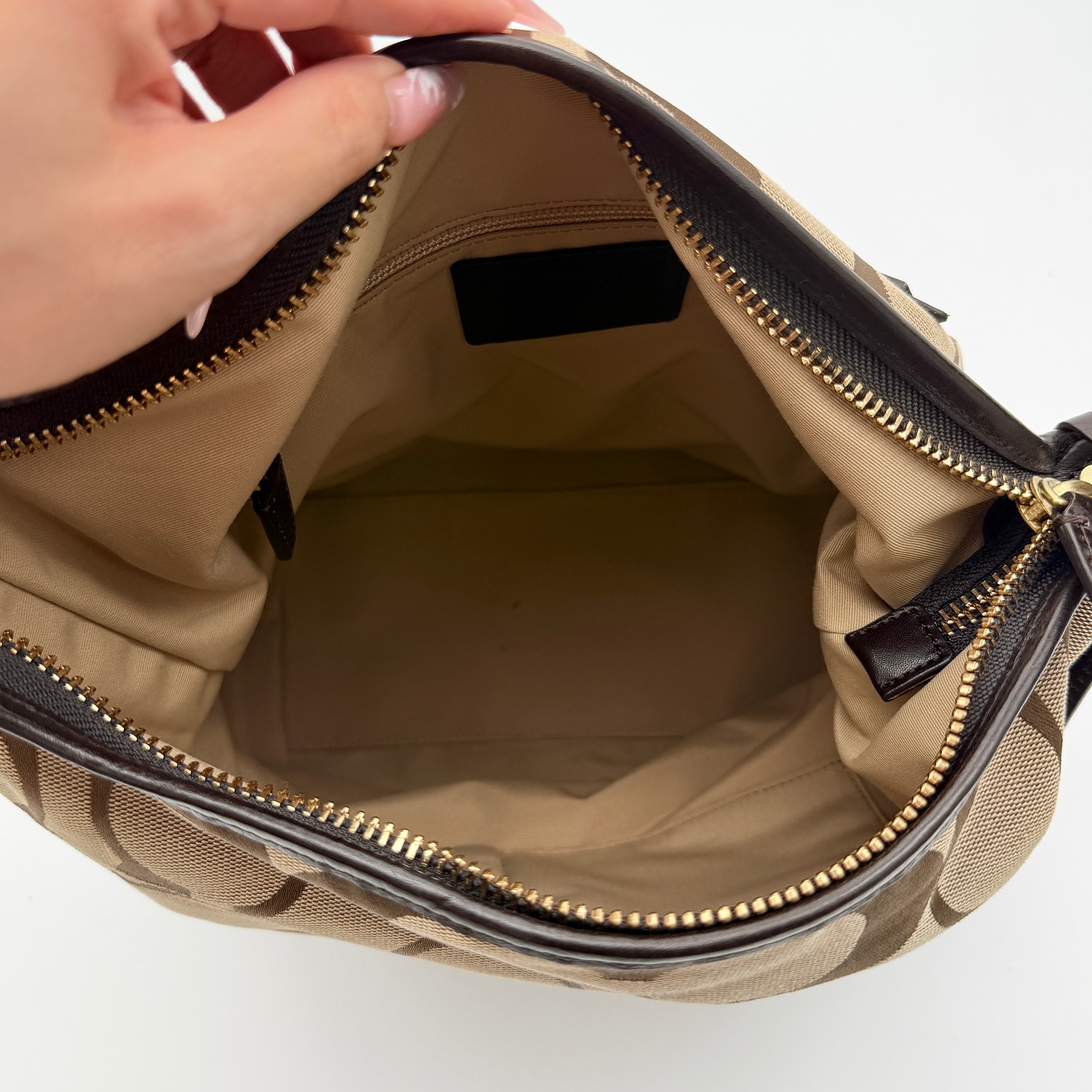 Coach Signature Legacy Hobo Bag Beige/Brown