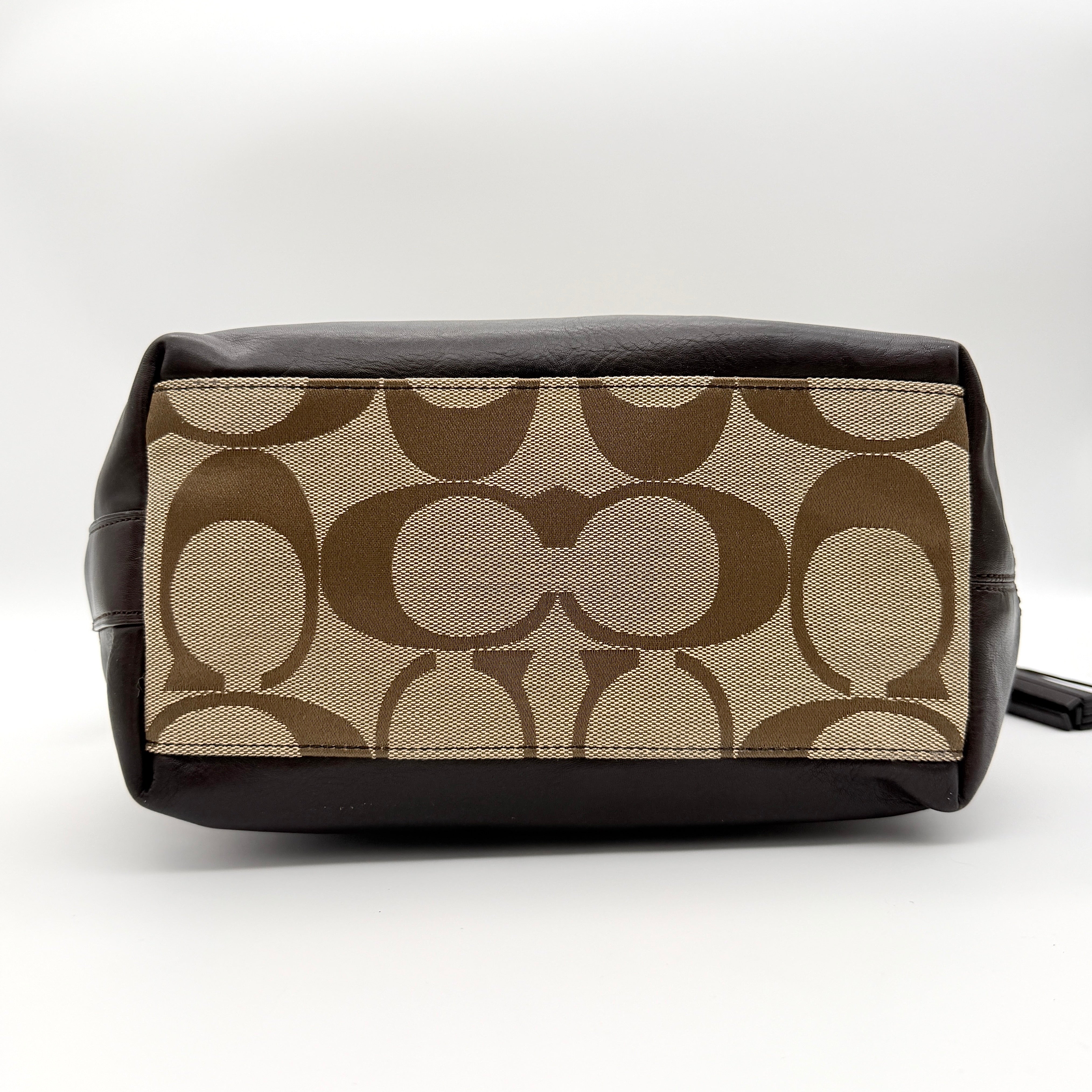 Coach Signature Legacy Hobo Bag Beige/Brown