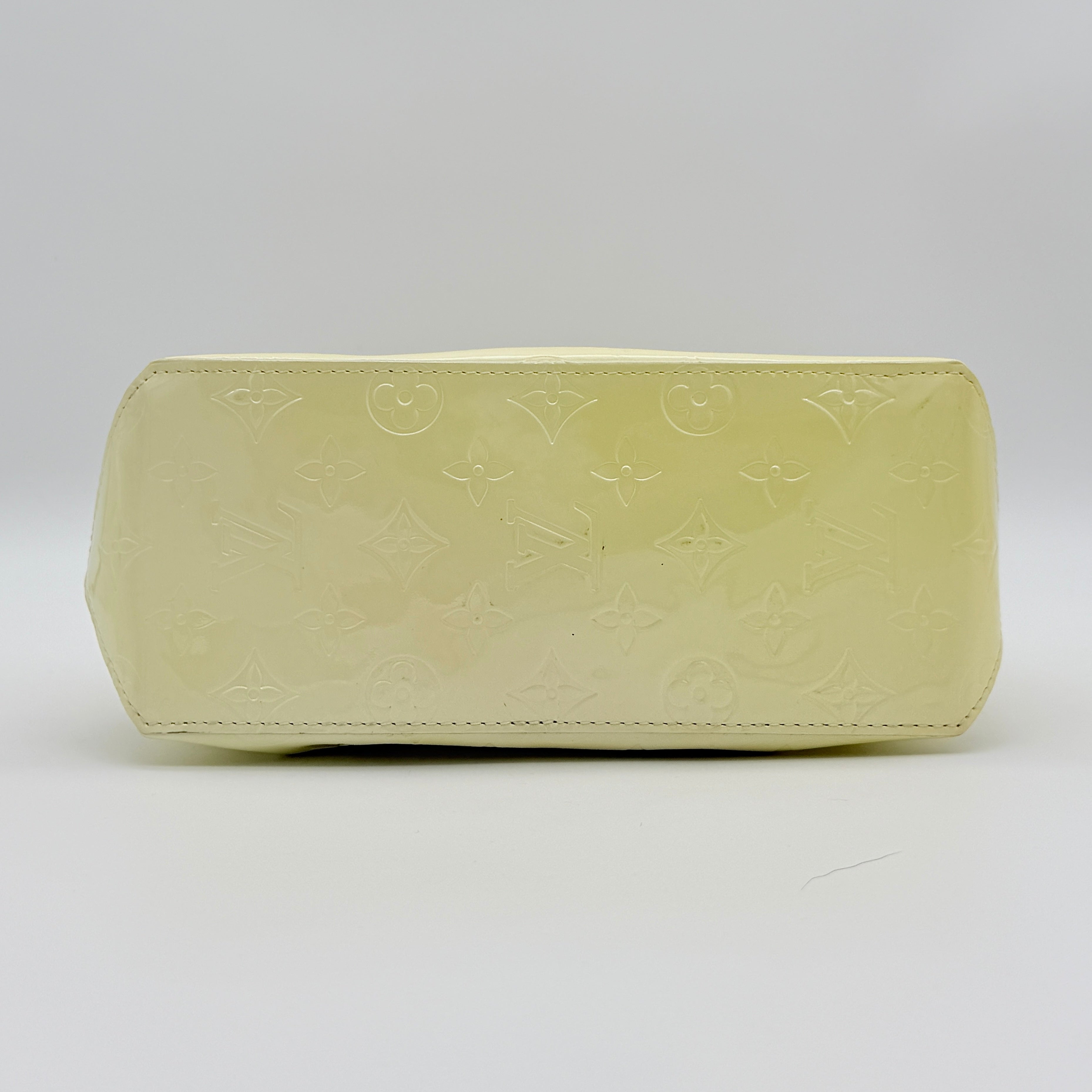 Louis Vuitton Monogram Vernis Reade PM Handbag Perle