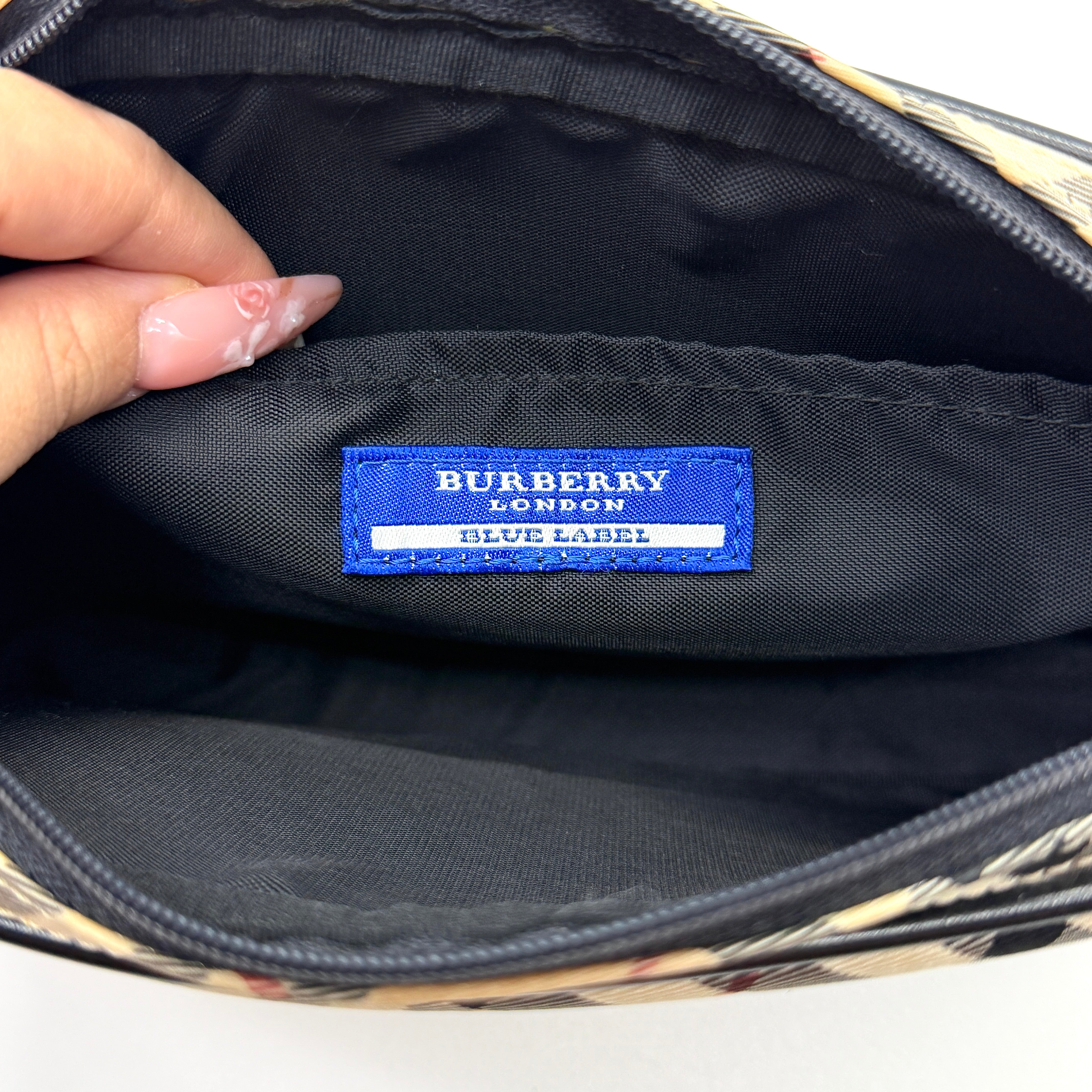 Burberry Nova Checkered Shoulder Bag Beige/Black