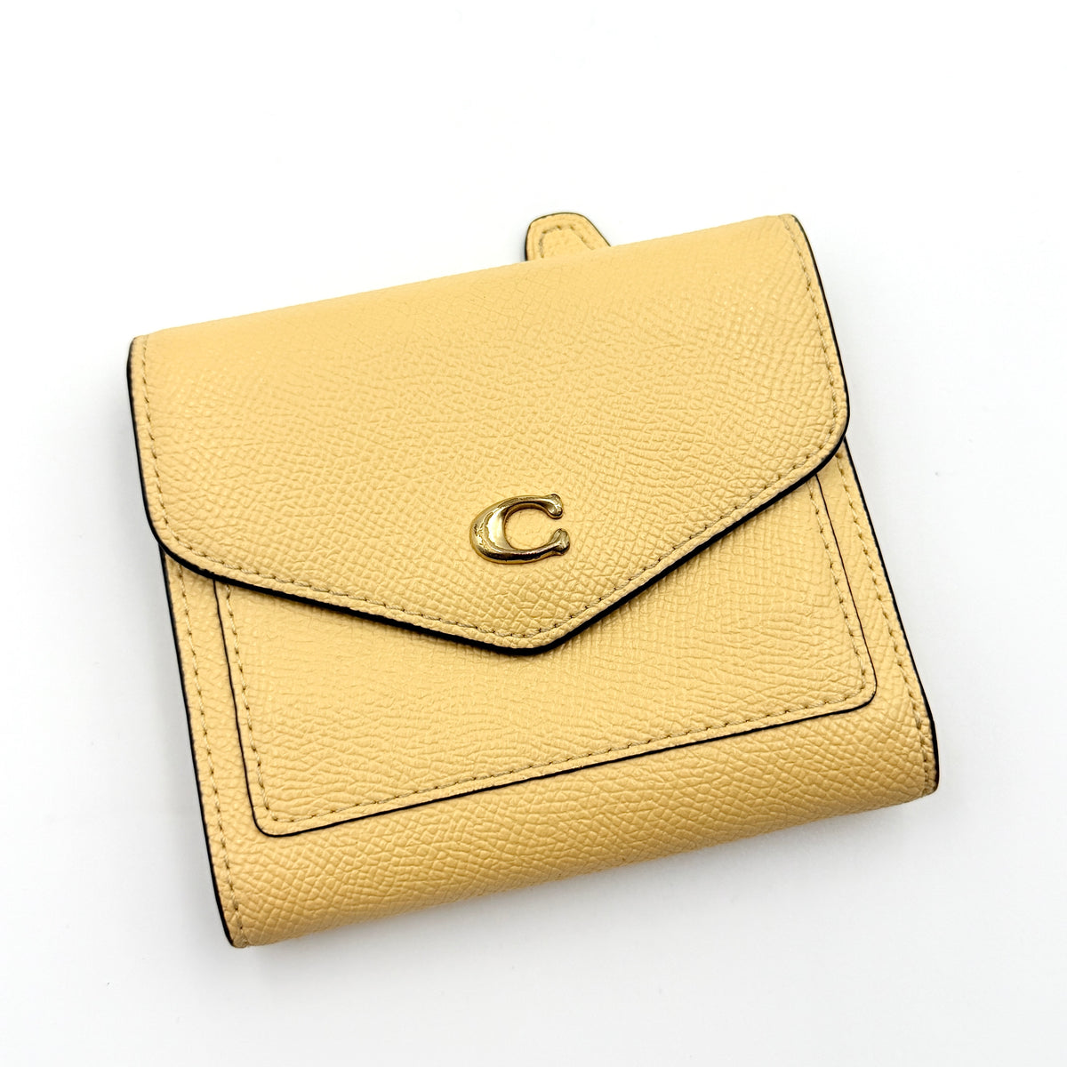 Coach Wyn Small Wallet Yellow