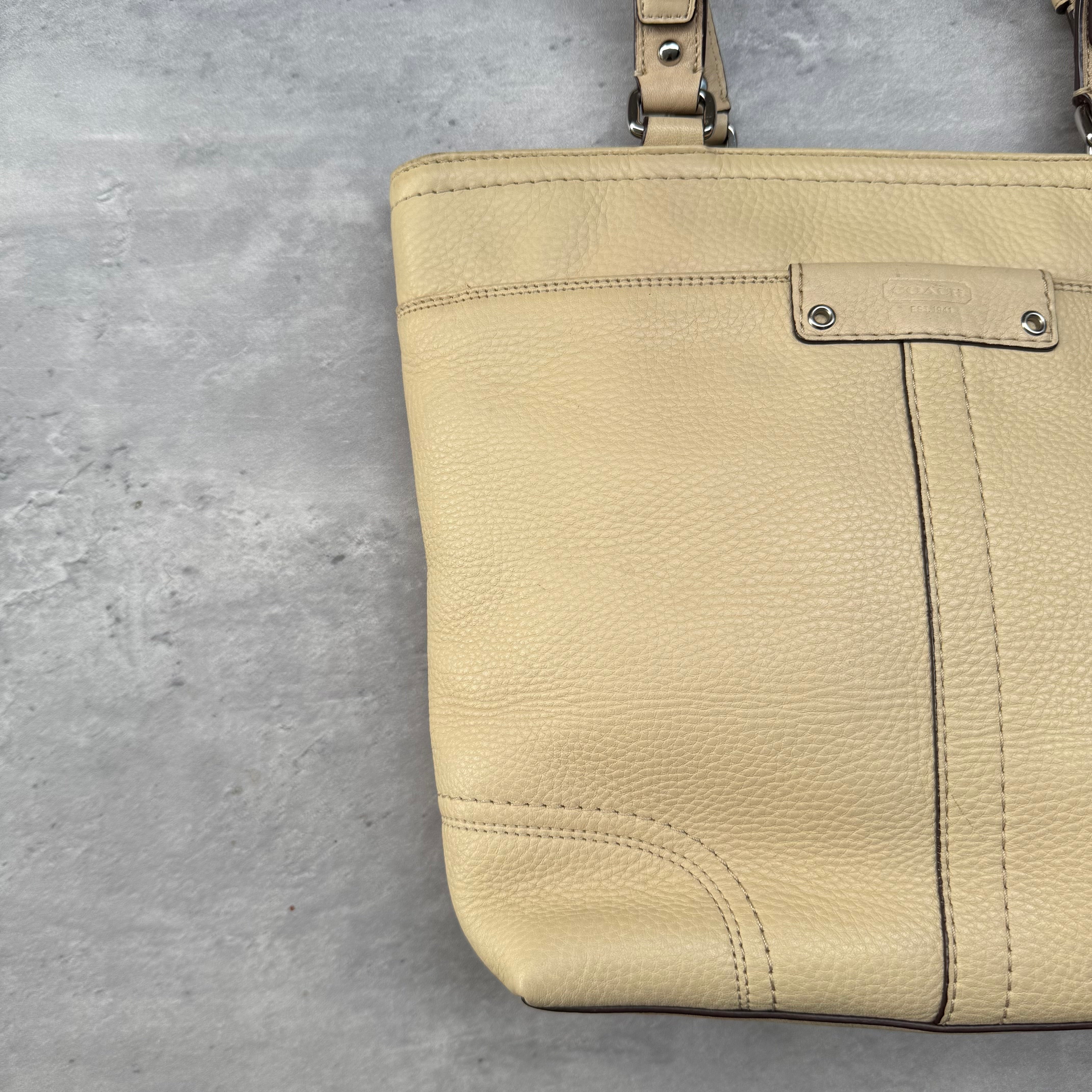 Coach Hamilton Tote Bag Cream