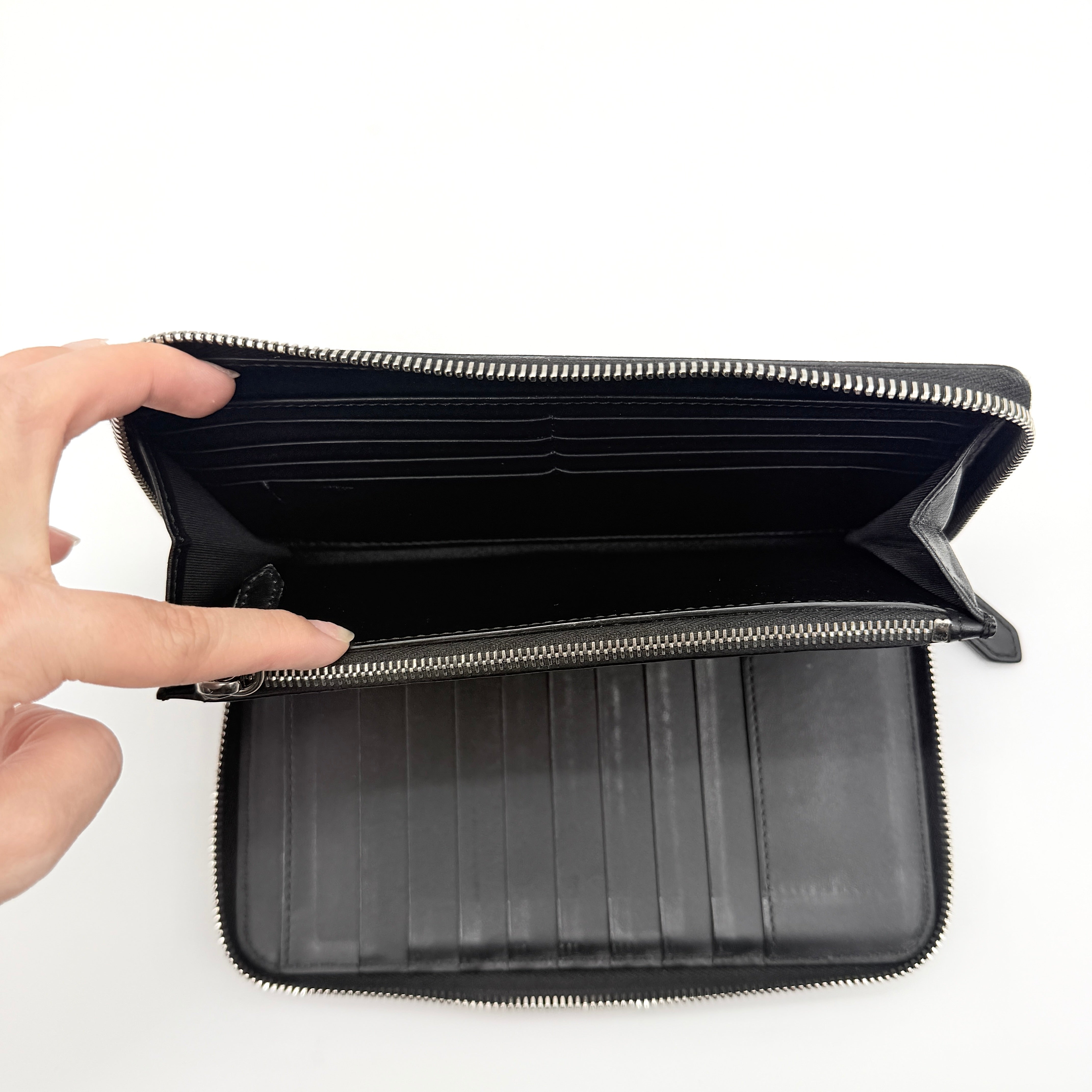 Burberry Nova Check Zip Around Wallet Beige