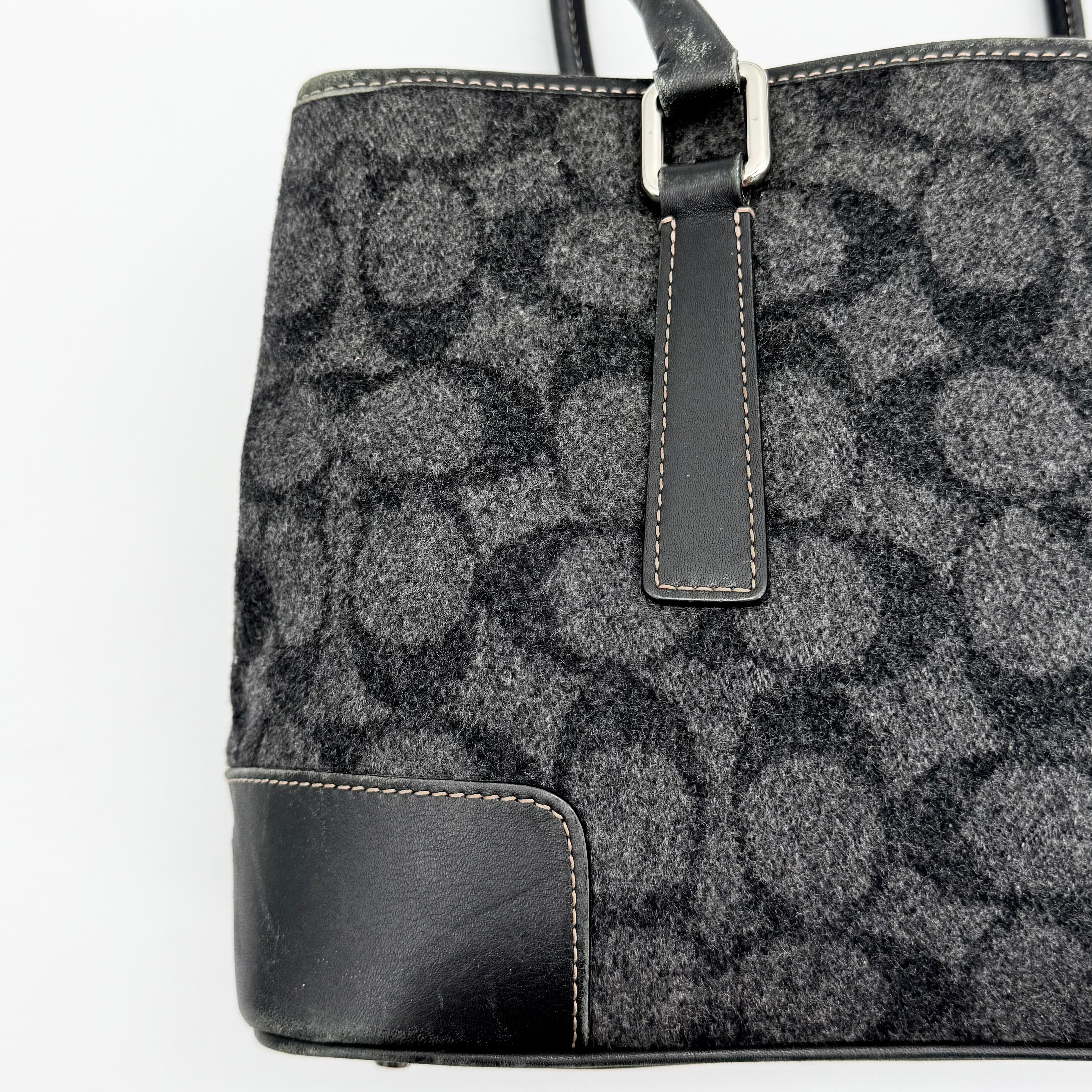 Coach Signature Canvas Wool Handbag Grey/Black