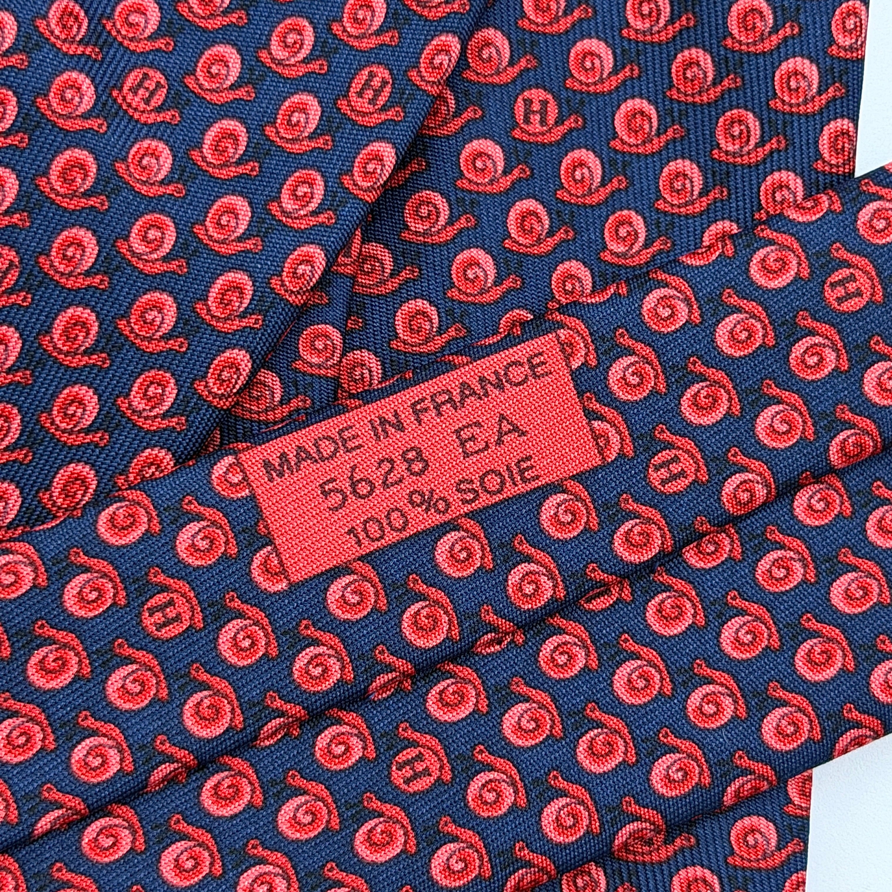Hermès Snail Print Silk Tie Red/Navy Blue