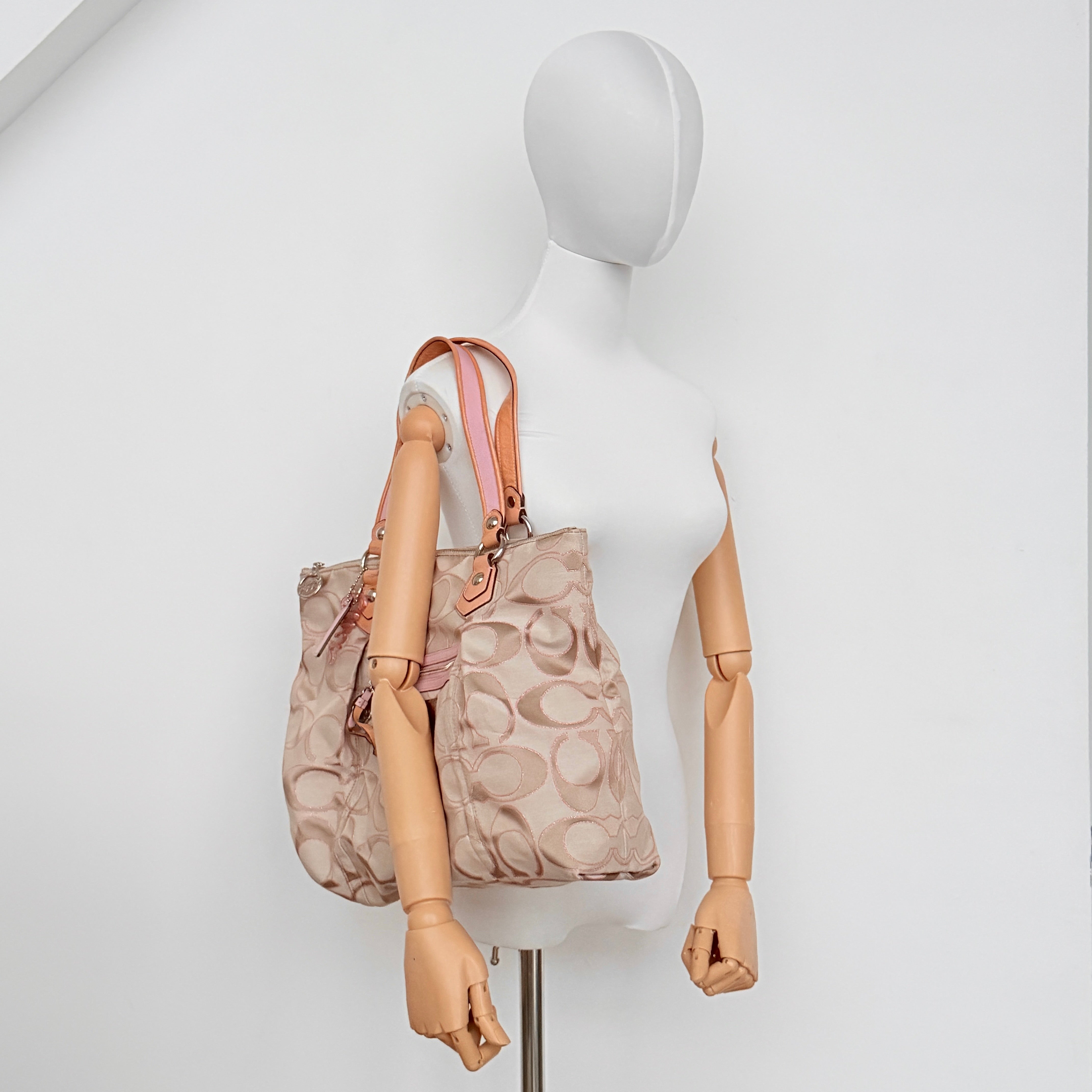 Coach Signature Poppy Shoulder Bag Beige/Pink
