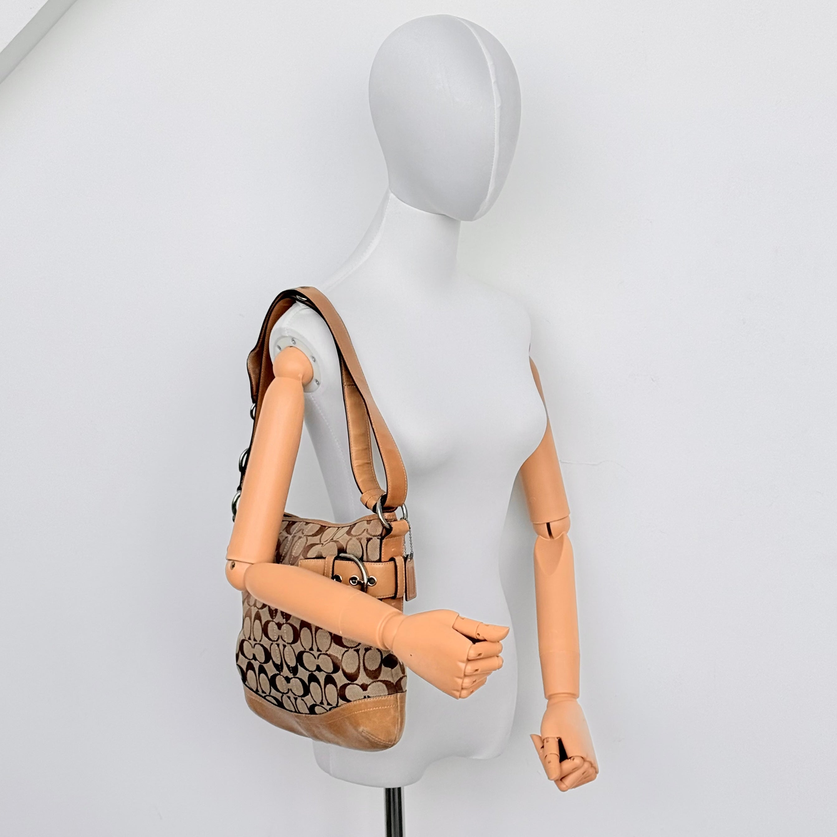 Coach 2Way Signature Canvas Shoulder Bag Beige/Tan