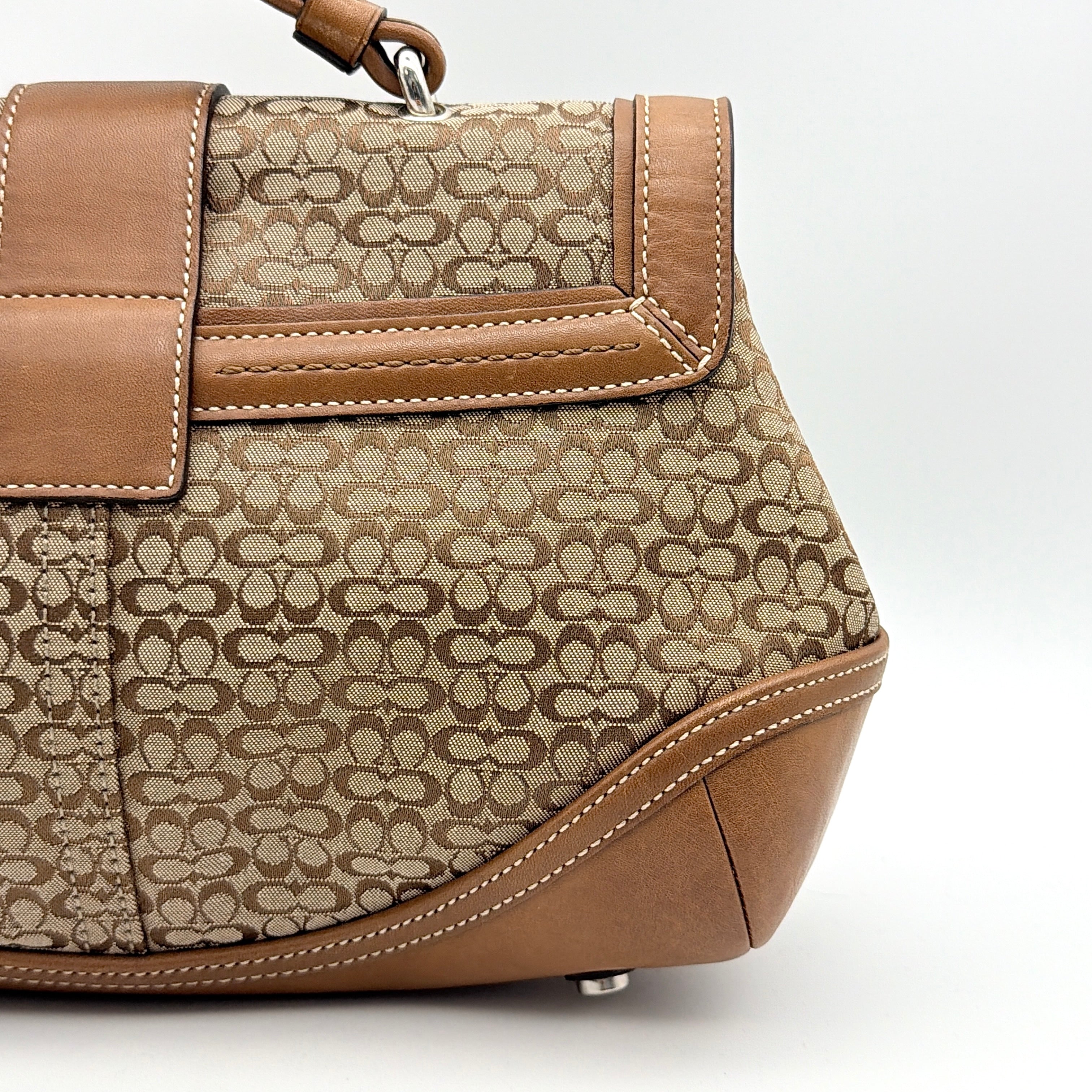 Coach Y2K Signature Soho Shoulder Bag Beige/Tan
