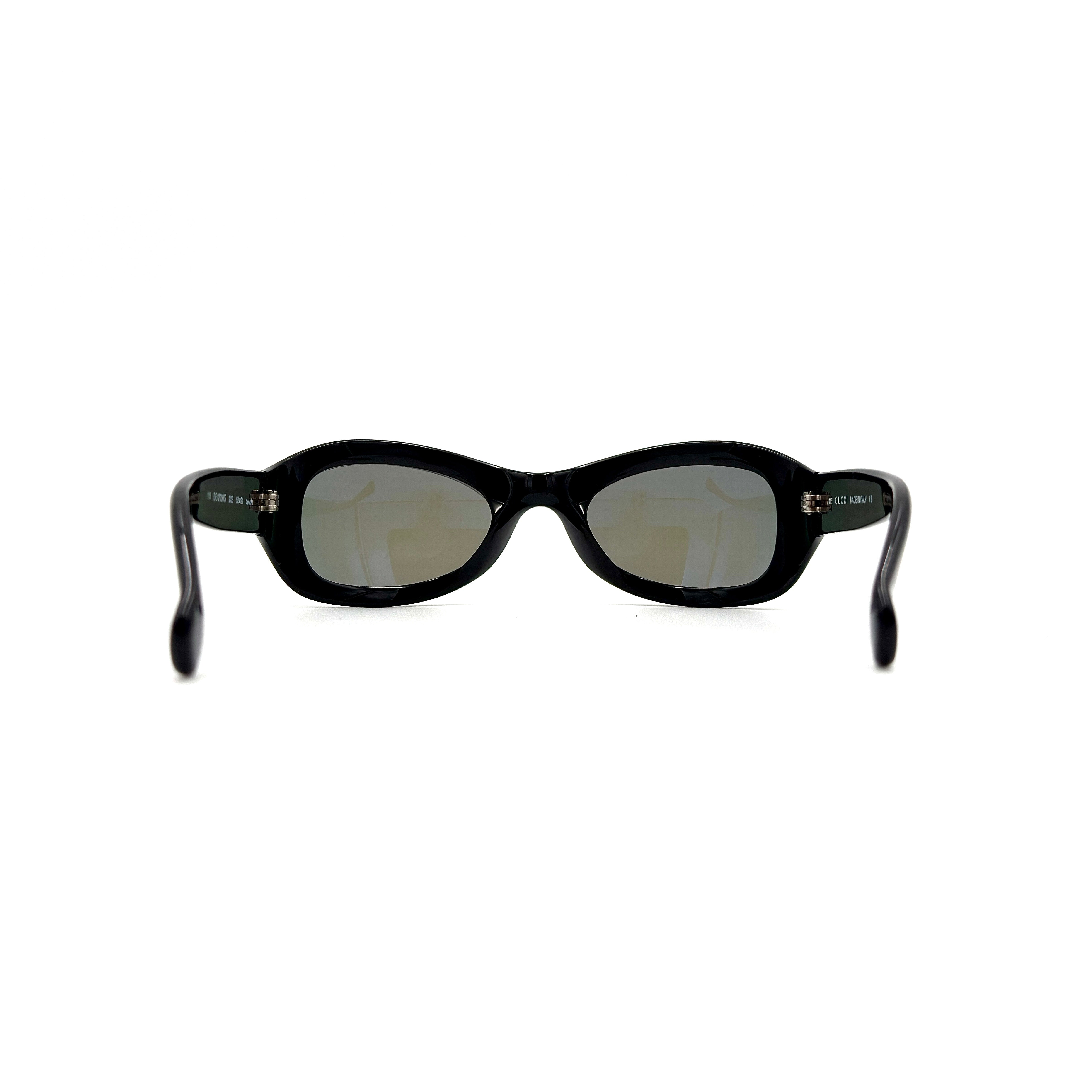 Gucci GG2000/S Oval Sunglasses Black