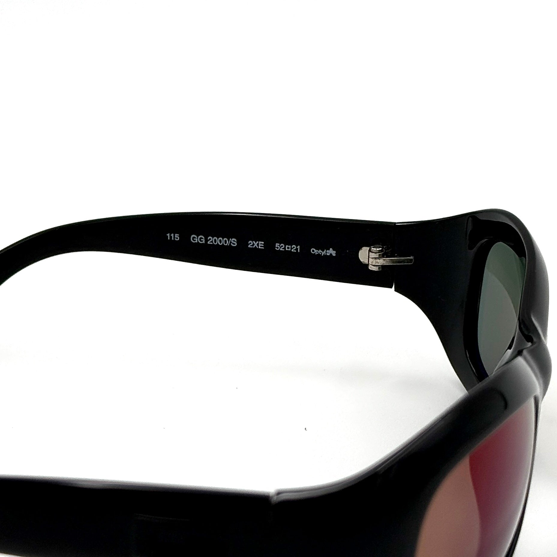 Gucci GG2000/S Oval Sunglasses Black