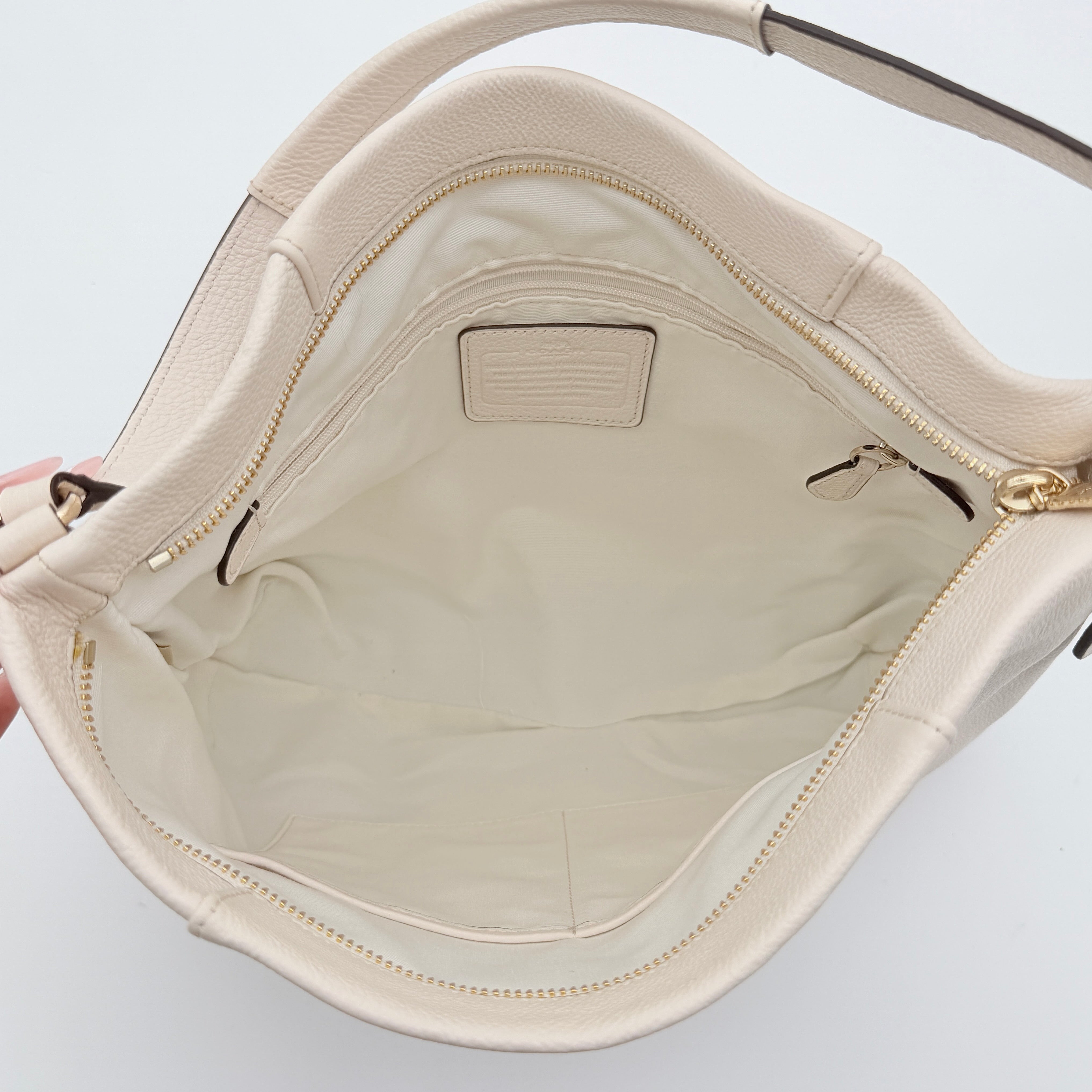 Coach 2Way Isabelle Hobo Shoulder Bag Ivory