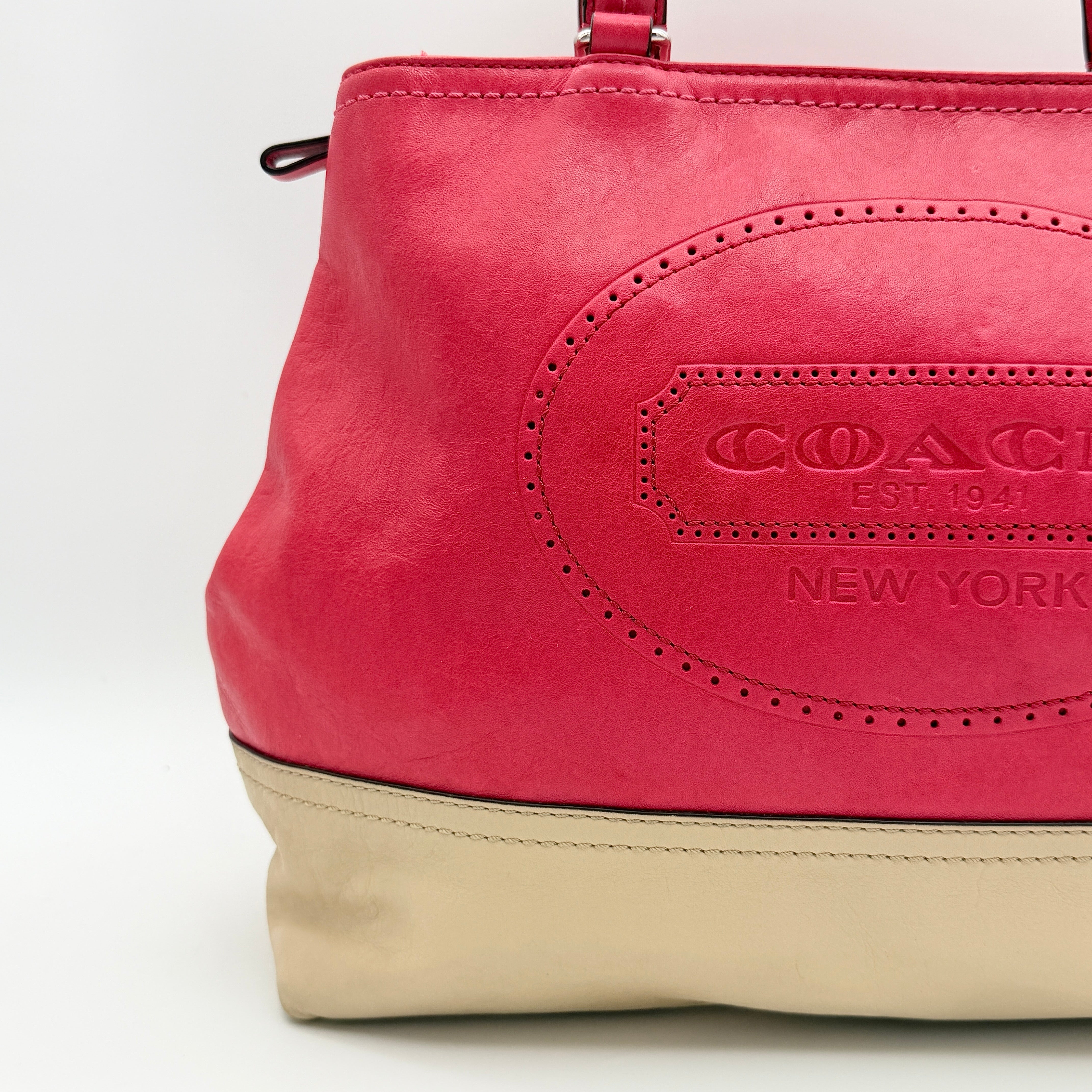 Coach Hamptons Weekend Perforated Tote Bag Red/Cream