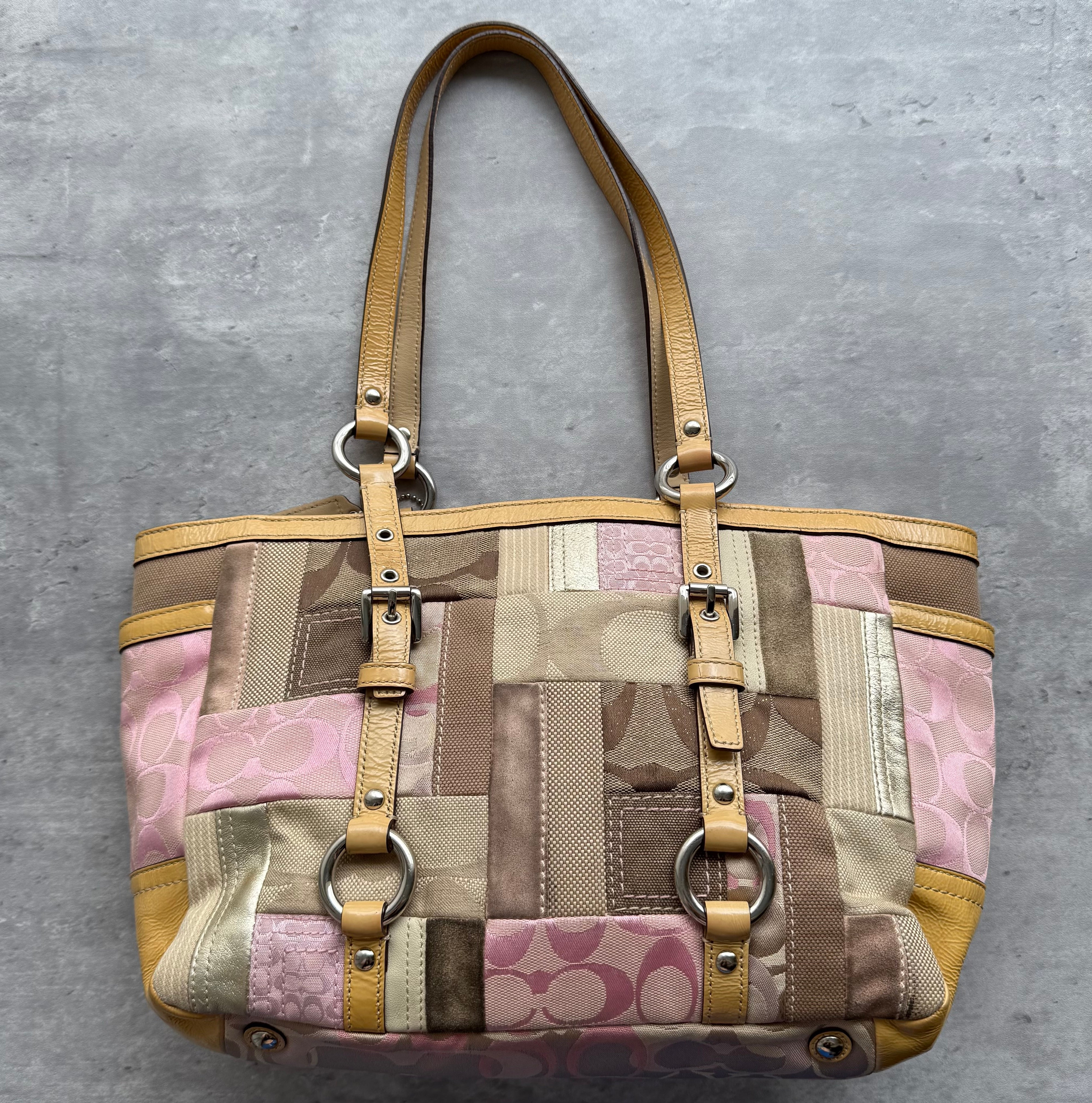 Coach Y2K Signature Patchwork Gallery Tote Bag Beige/Pink