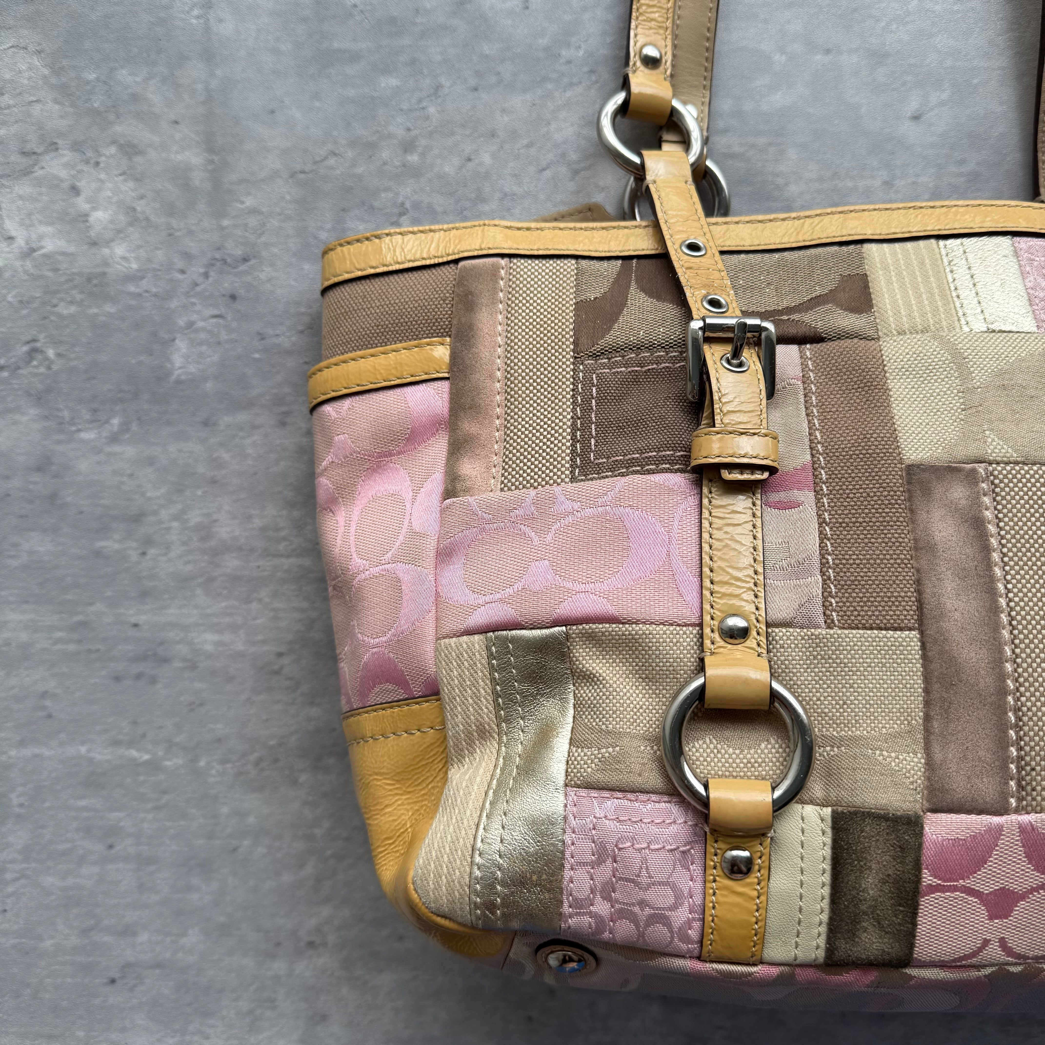 Coach Y2K Signature Patchwork Gallery Tote Bag Beige/Pink