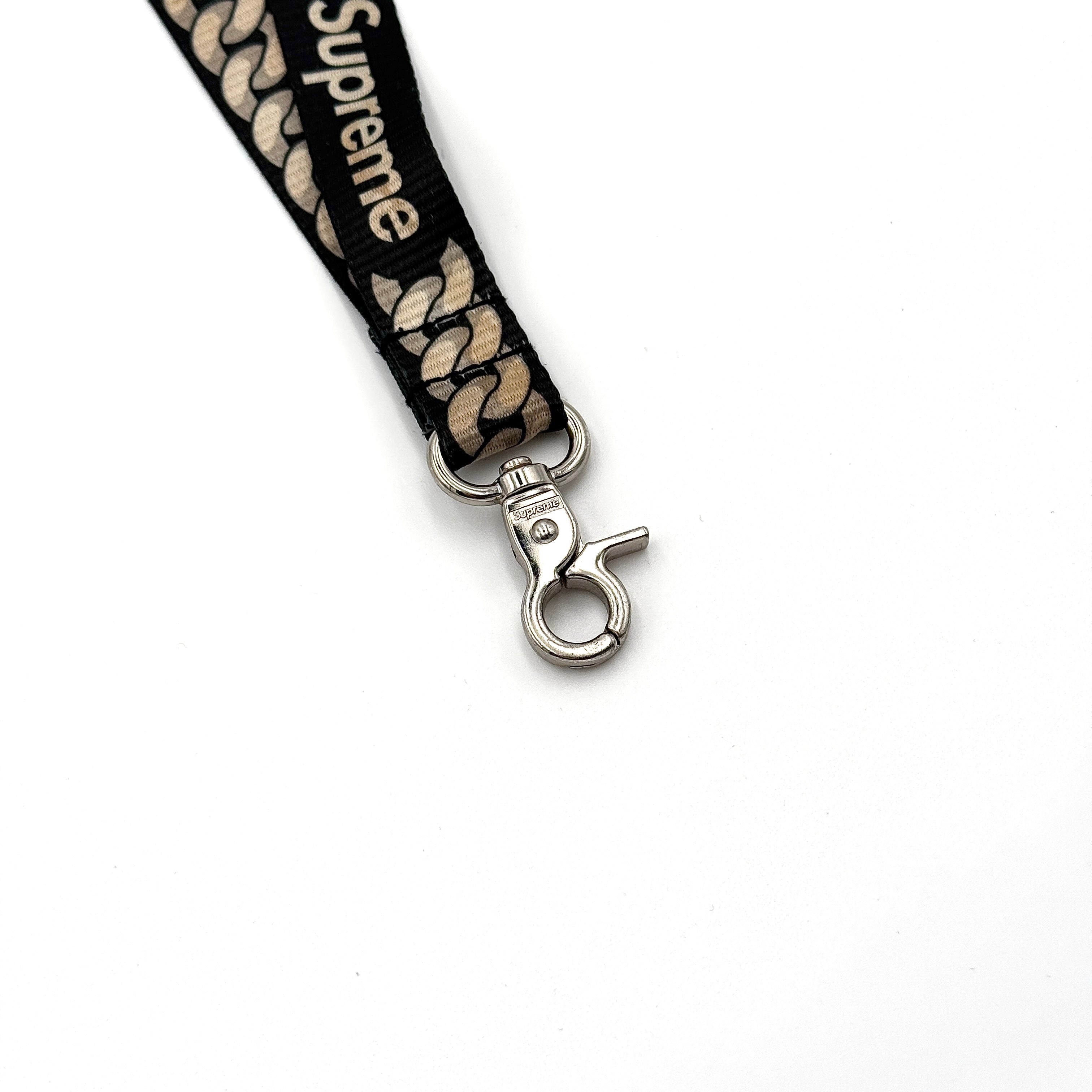 Supreme Cuban Links Lanyard Black