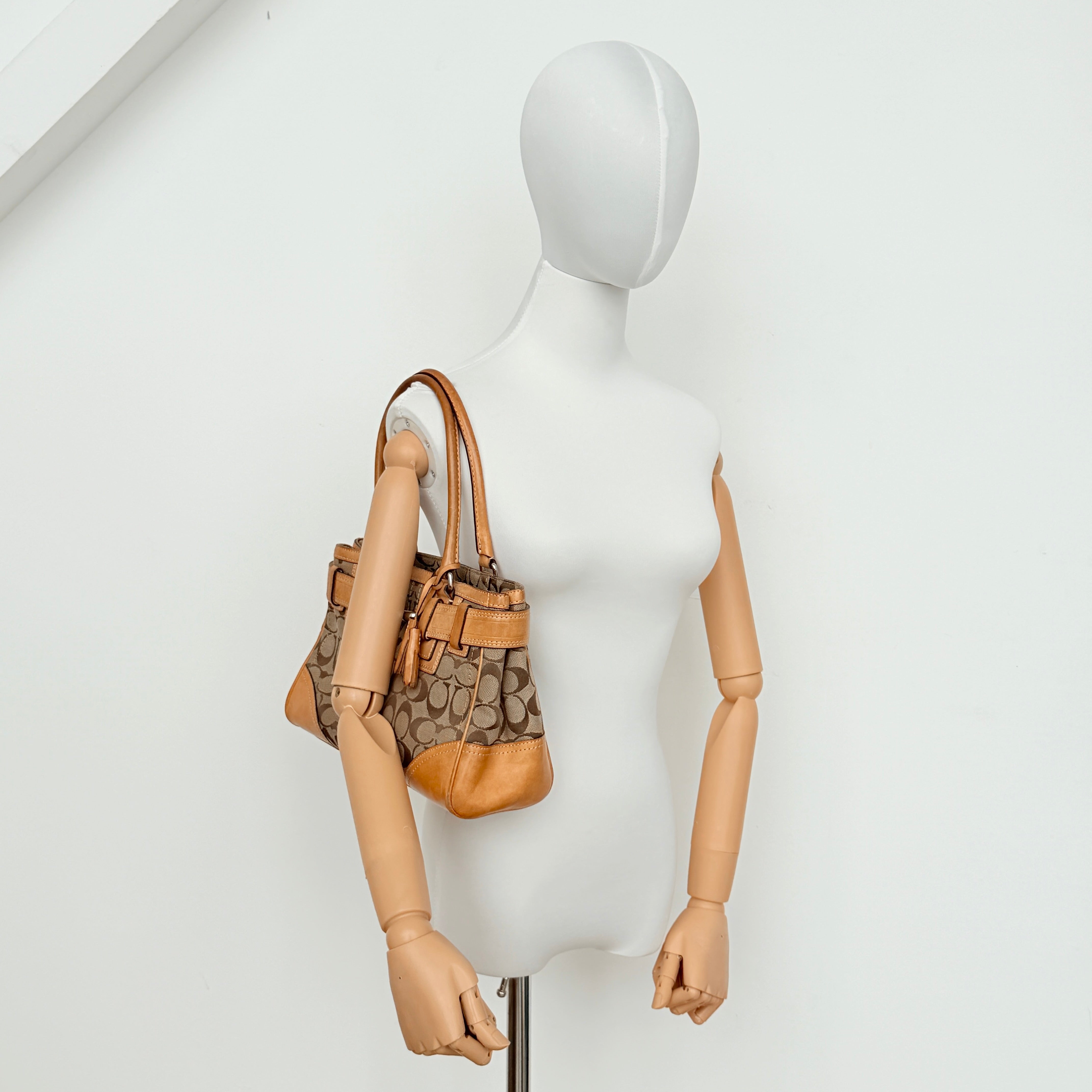 Coach Signature Hampton Carryall Shoulder Bag Beige/Tan