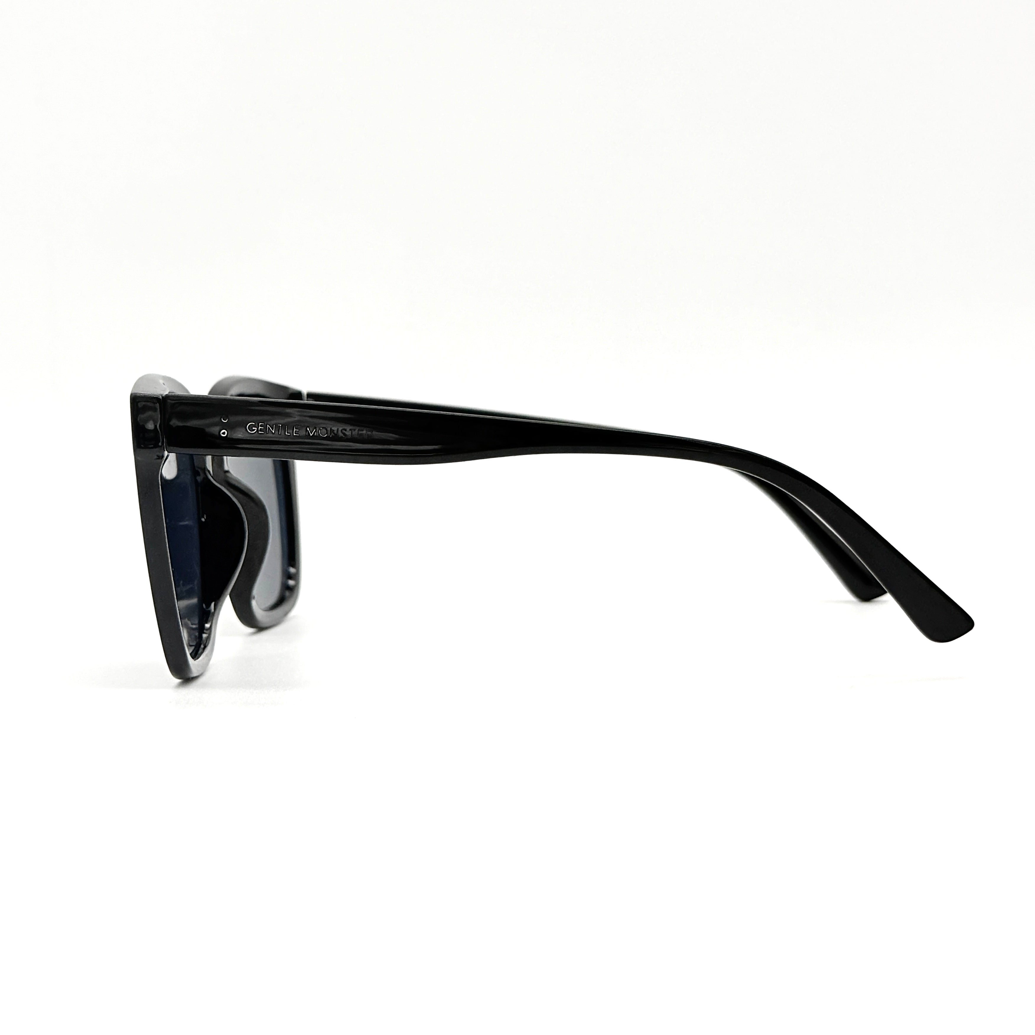 Gentle Monster Dreamer 17 01 Sunglasses Black