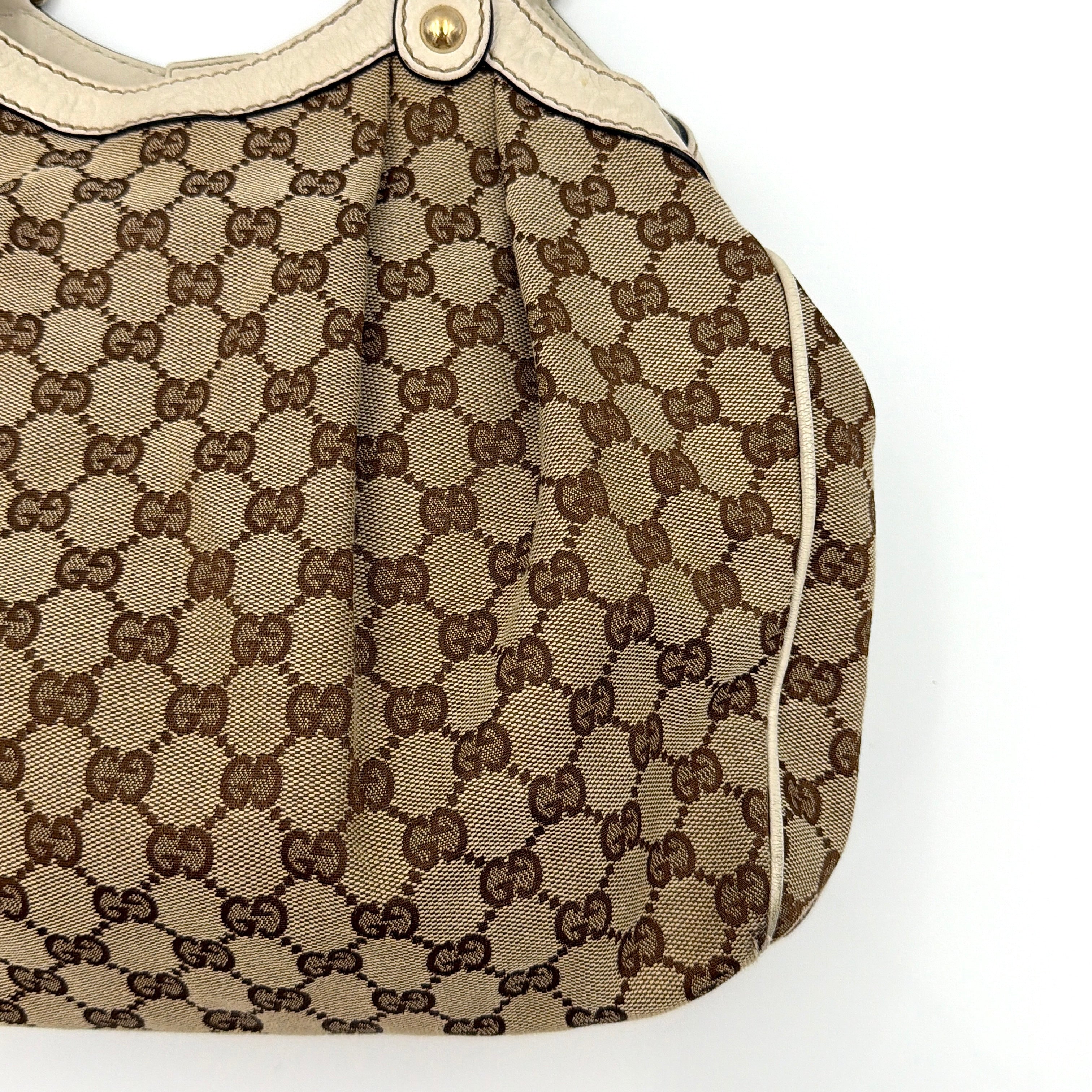Gucci GG Monogram Sukey Shoulder Bag Beige/White