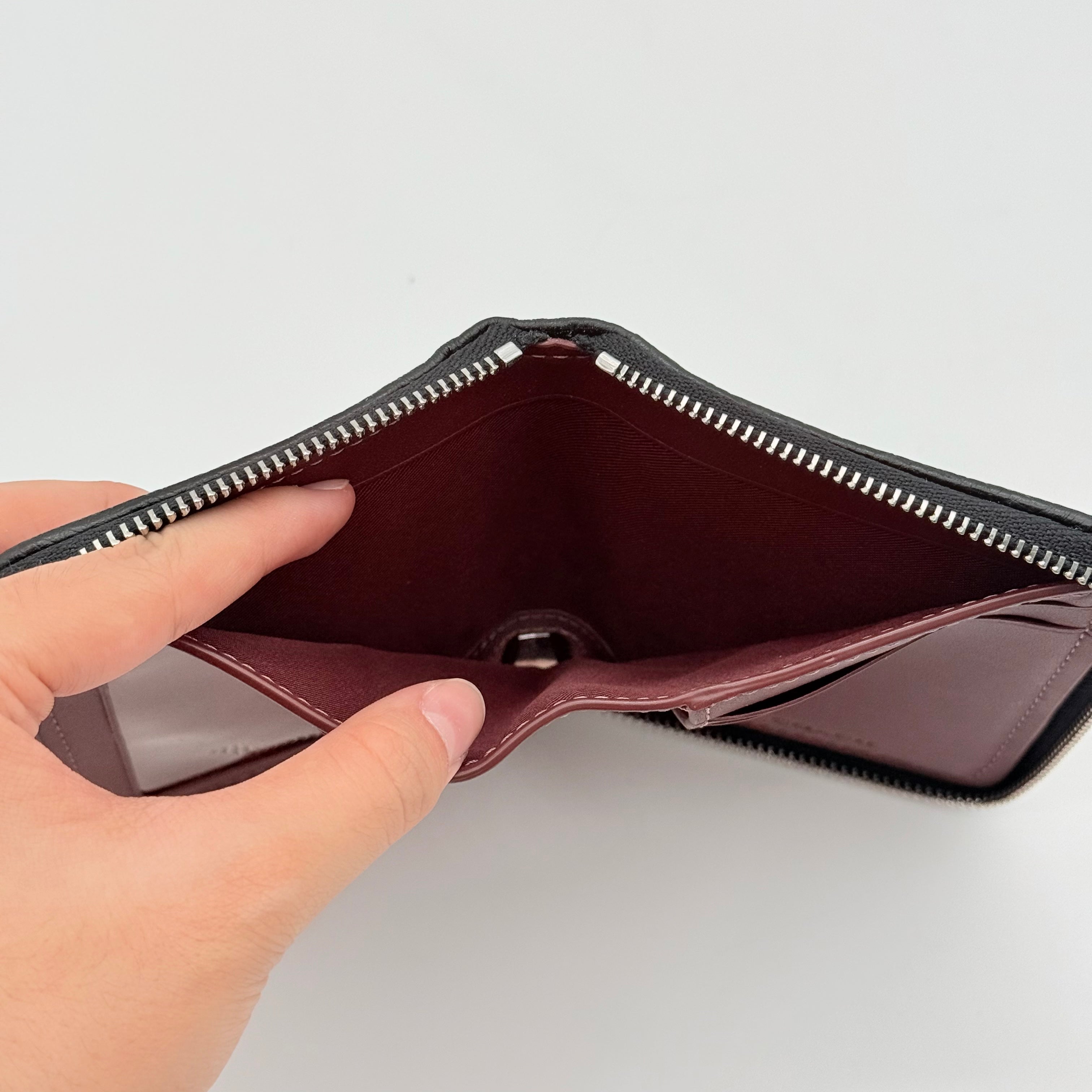 Coach Signature Small Zip Around Wallet Black