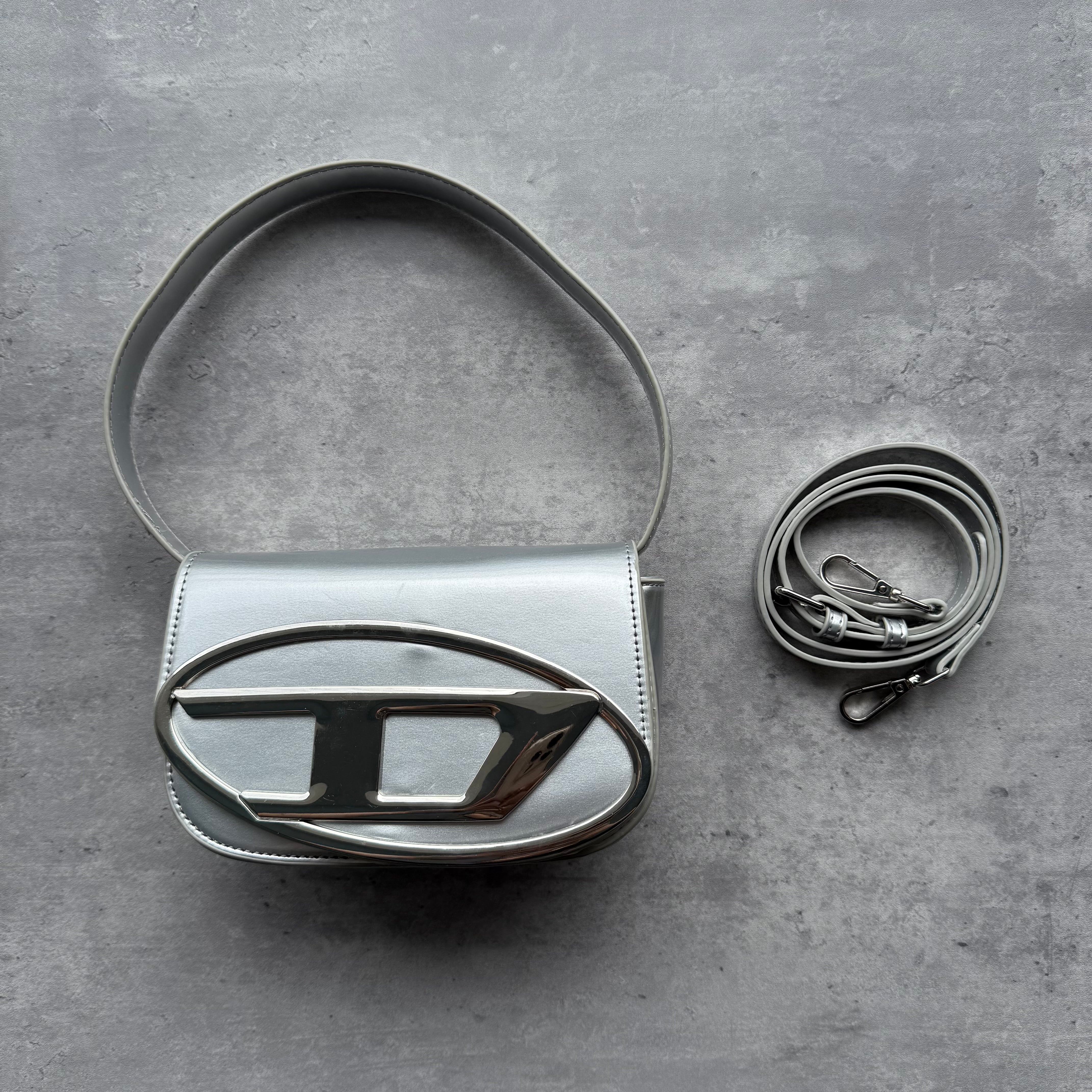 Diesel 1DR Shoulder Bag Metallic/Matte Silver