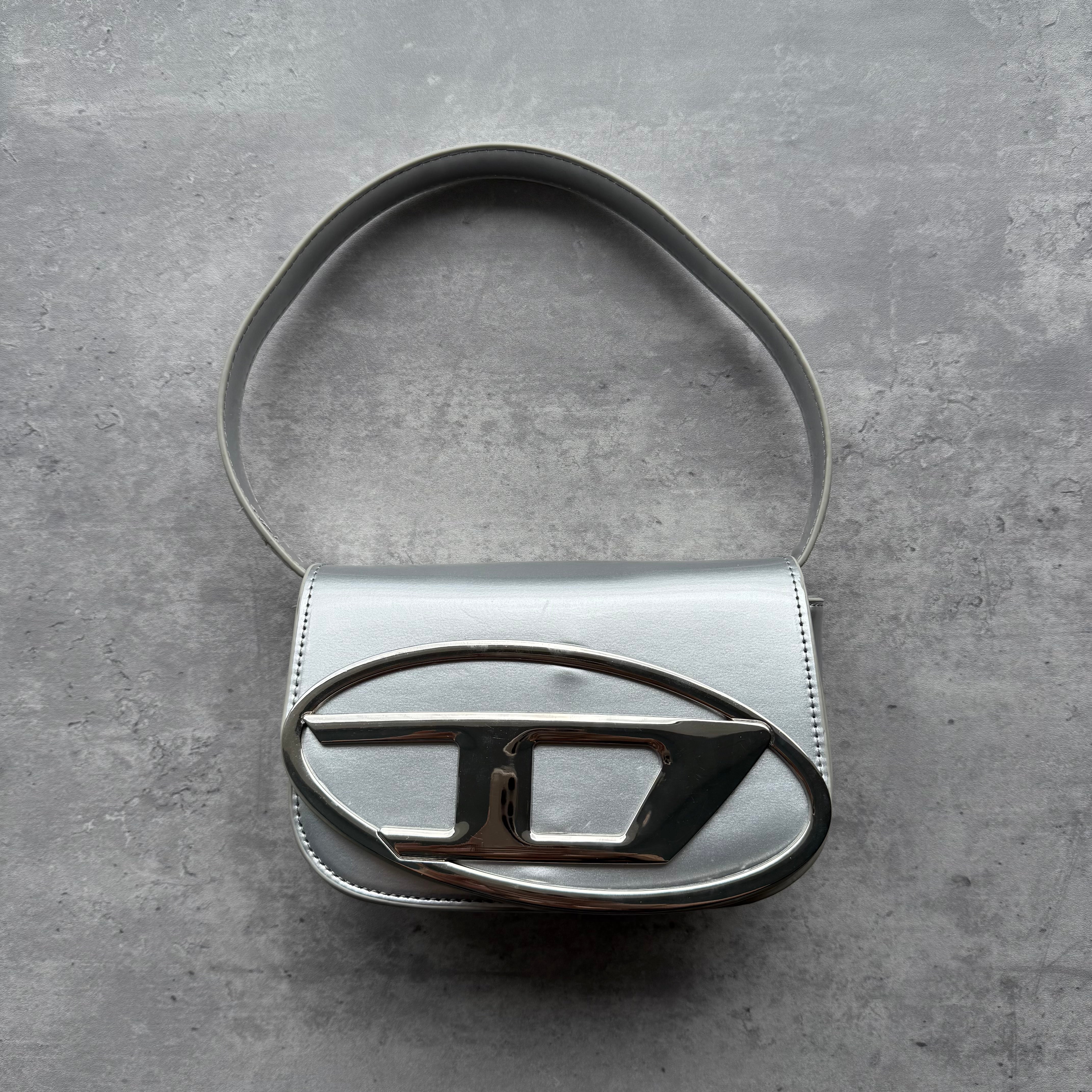 Diesel 1DR Shoulder Bag Metallic/Matte Silver