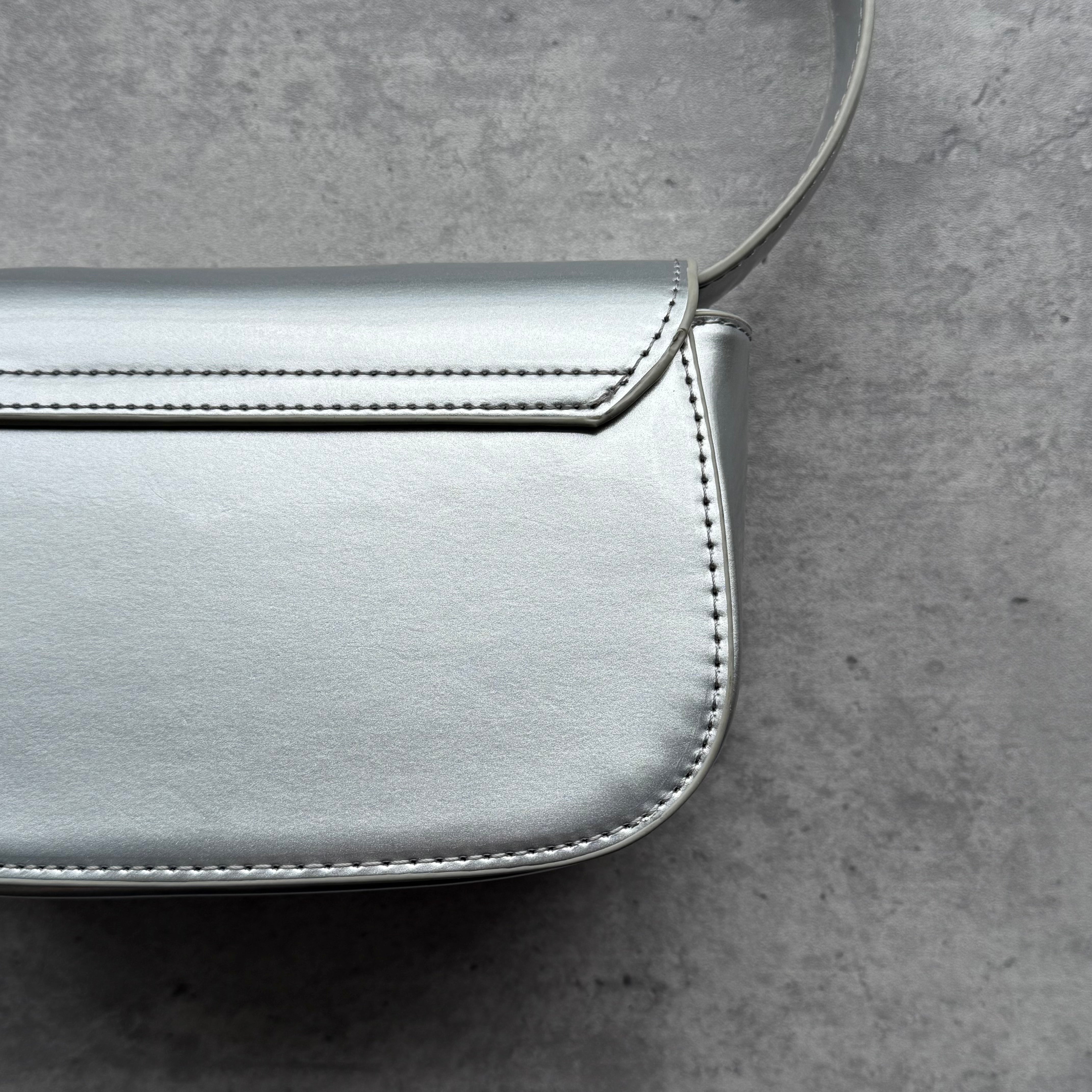 Diesel 1DR Shoulder Bag Metallic/Matte Silver