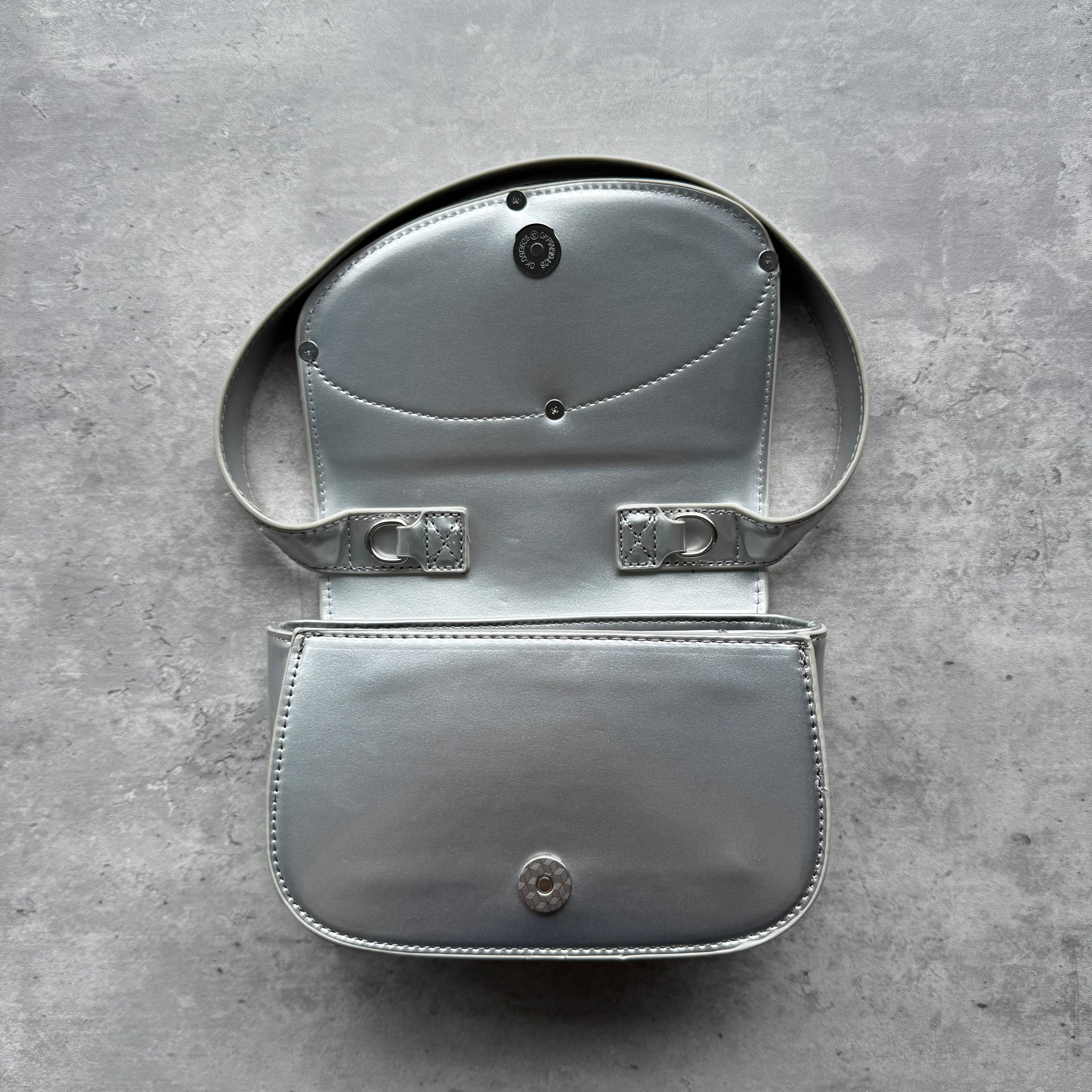 Diesel 1DR Shoulder Bag Metallic/Matte Silver