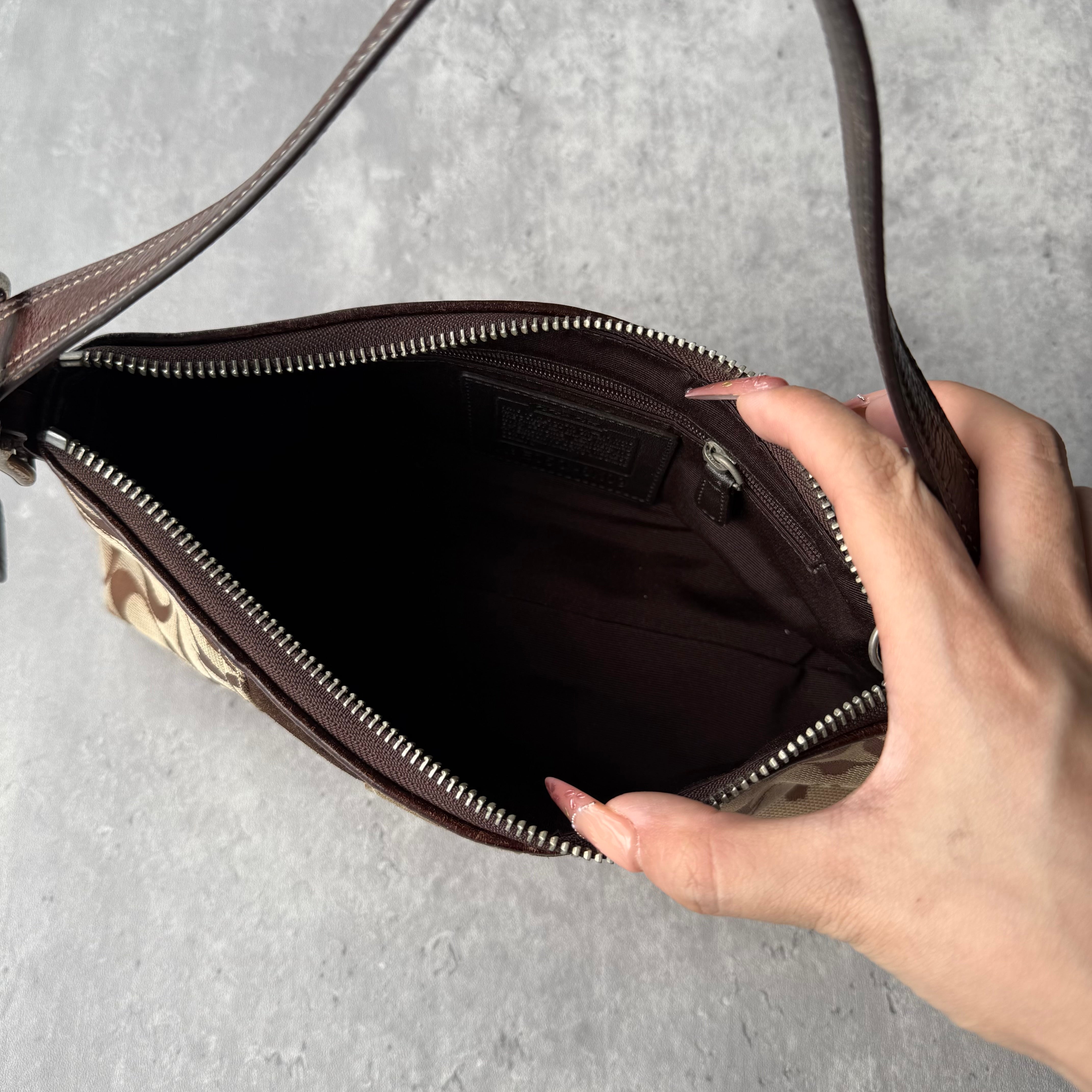 Coach Y2K Stripe Demi Baguette ShoulderBag Brown/Beige