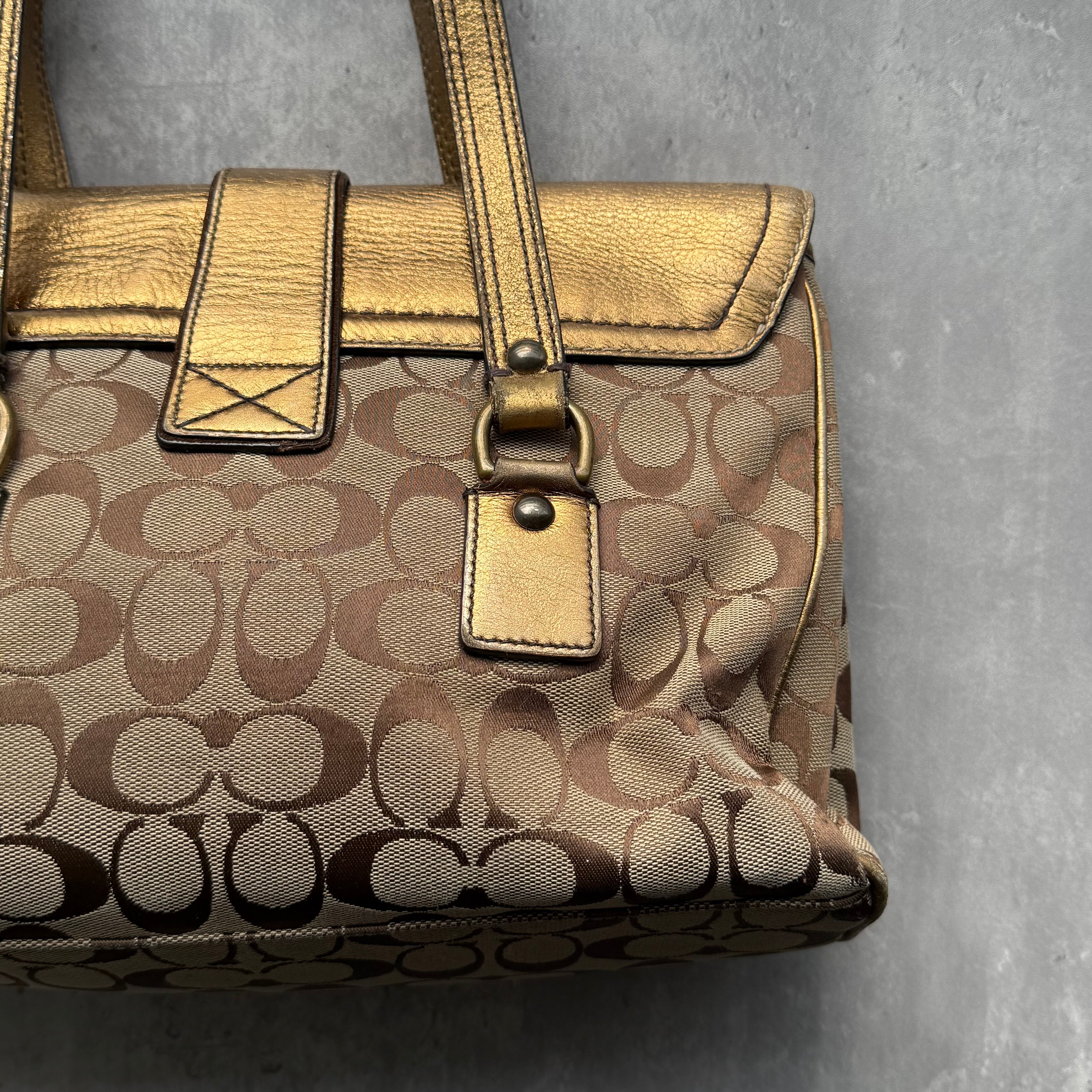 Coach 1498 Special Edition Fall 2004 ShoulderBag Gold/Beige