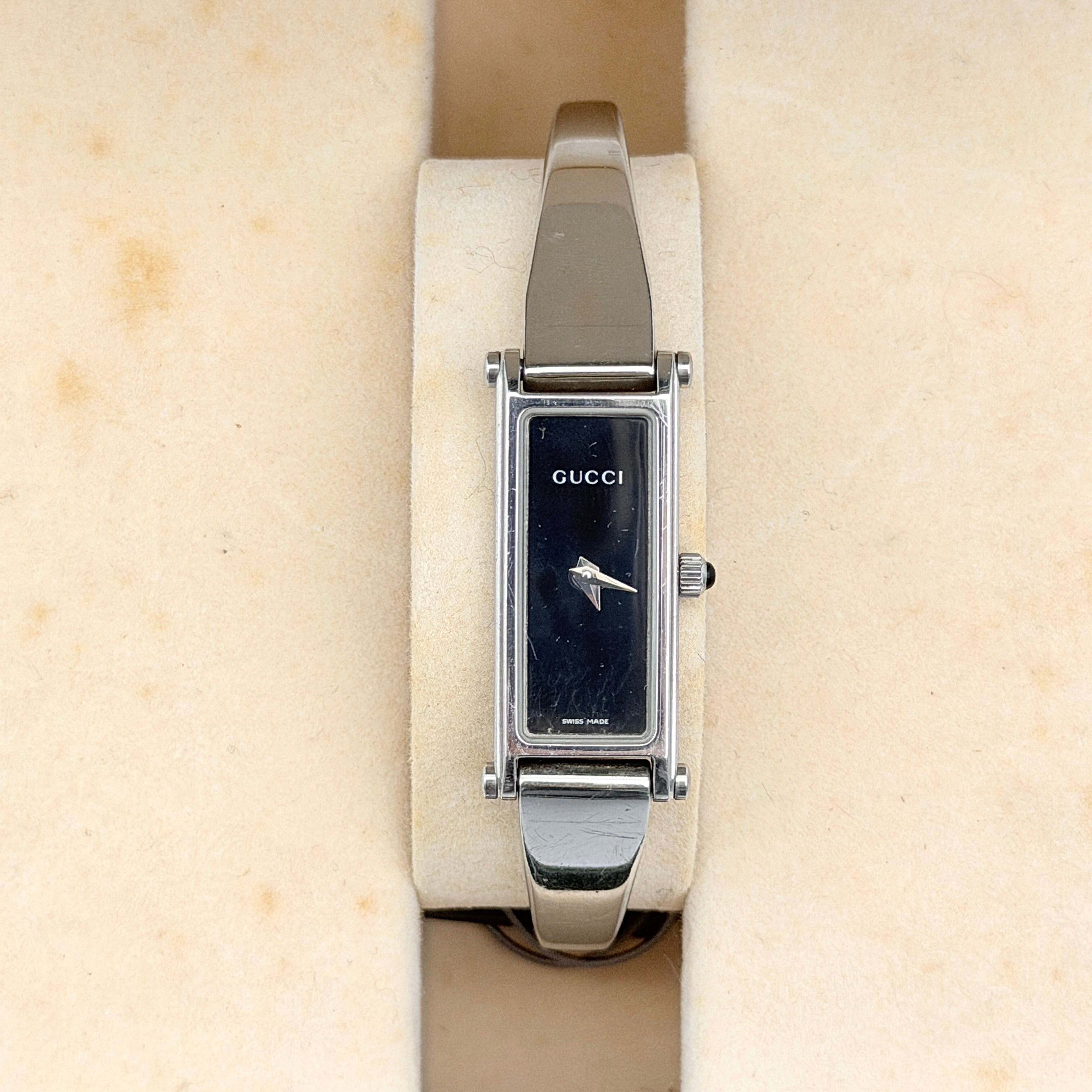 Gucci 1500L Black Dial Bangle Watch