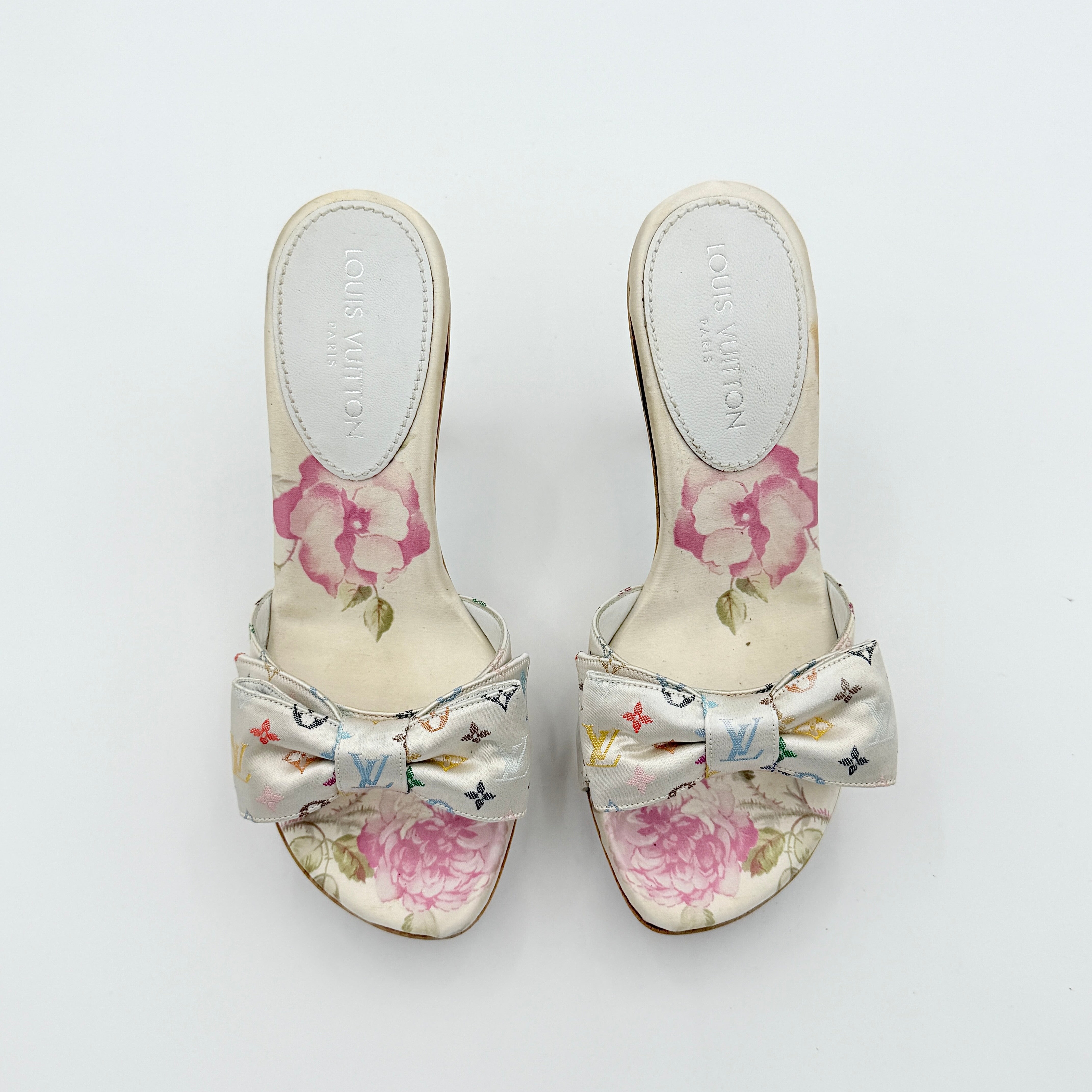 Louis Vuitton Takashi Murakami multicolour monogram satin heels with floral print, bow detail, and wooden heel, size EU34.
