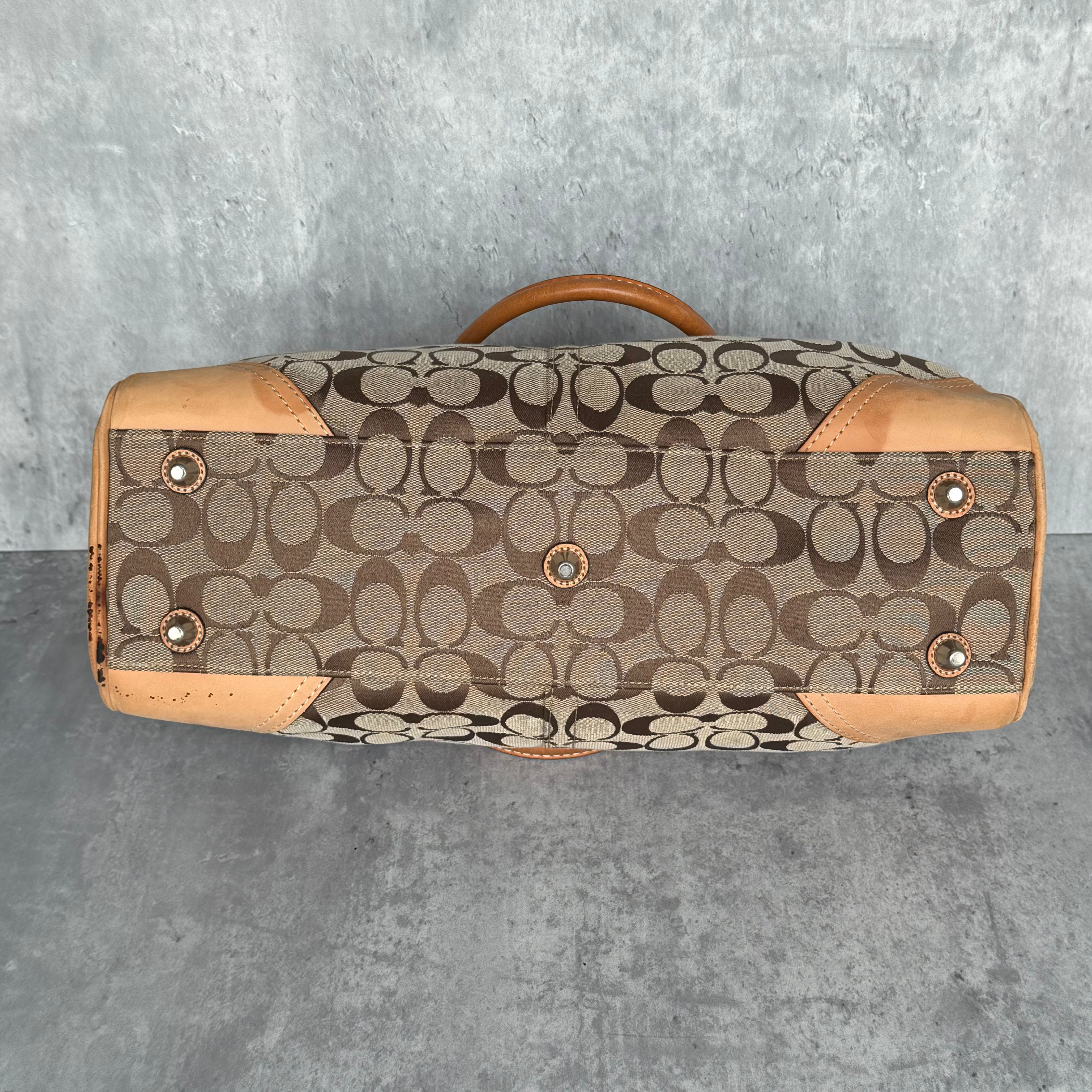 Coach Signature Hamptons Carryall HandBag Tan/Beige