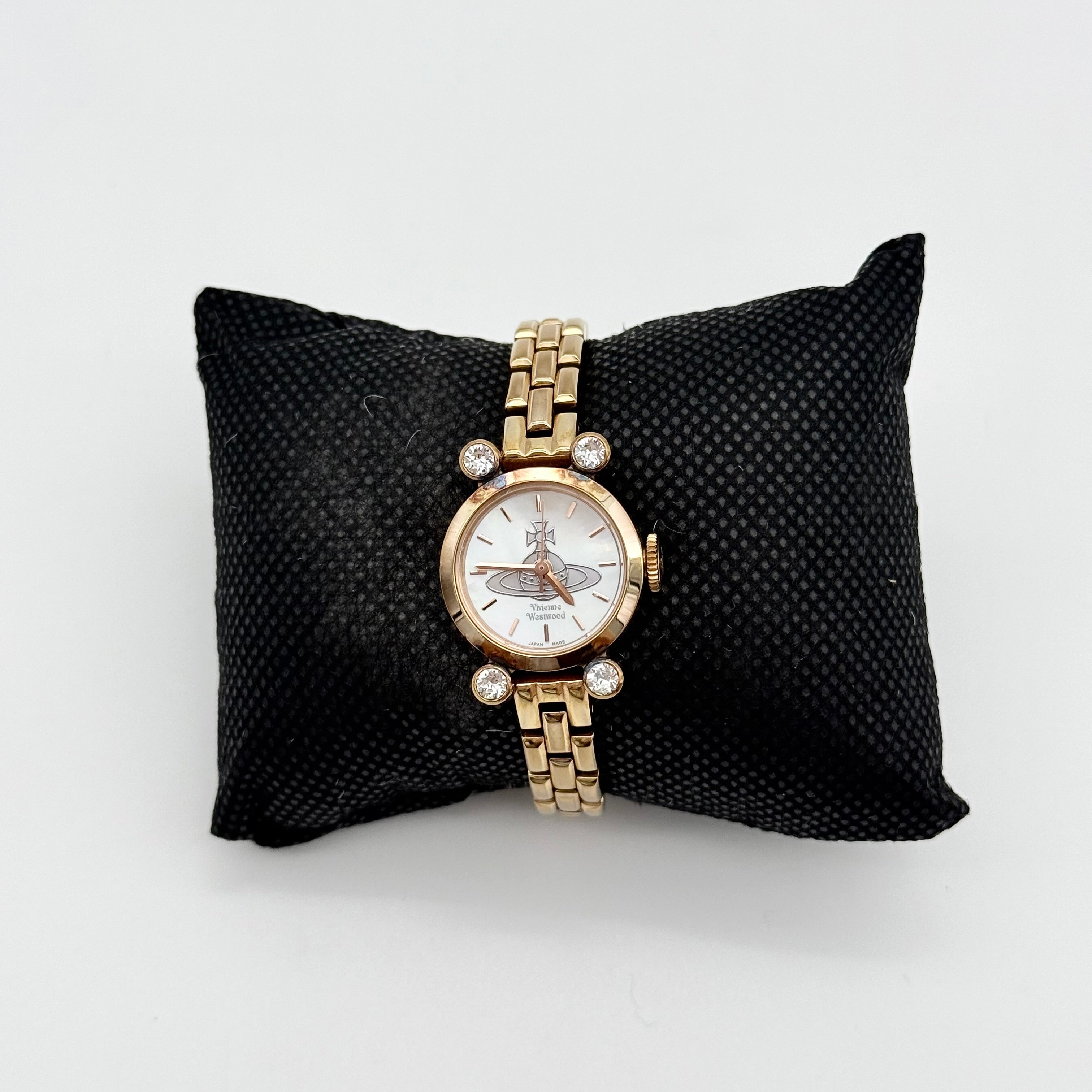 Vivienne Westwood Orb Diamond Shell VW-77C7 Watch Gold