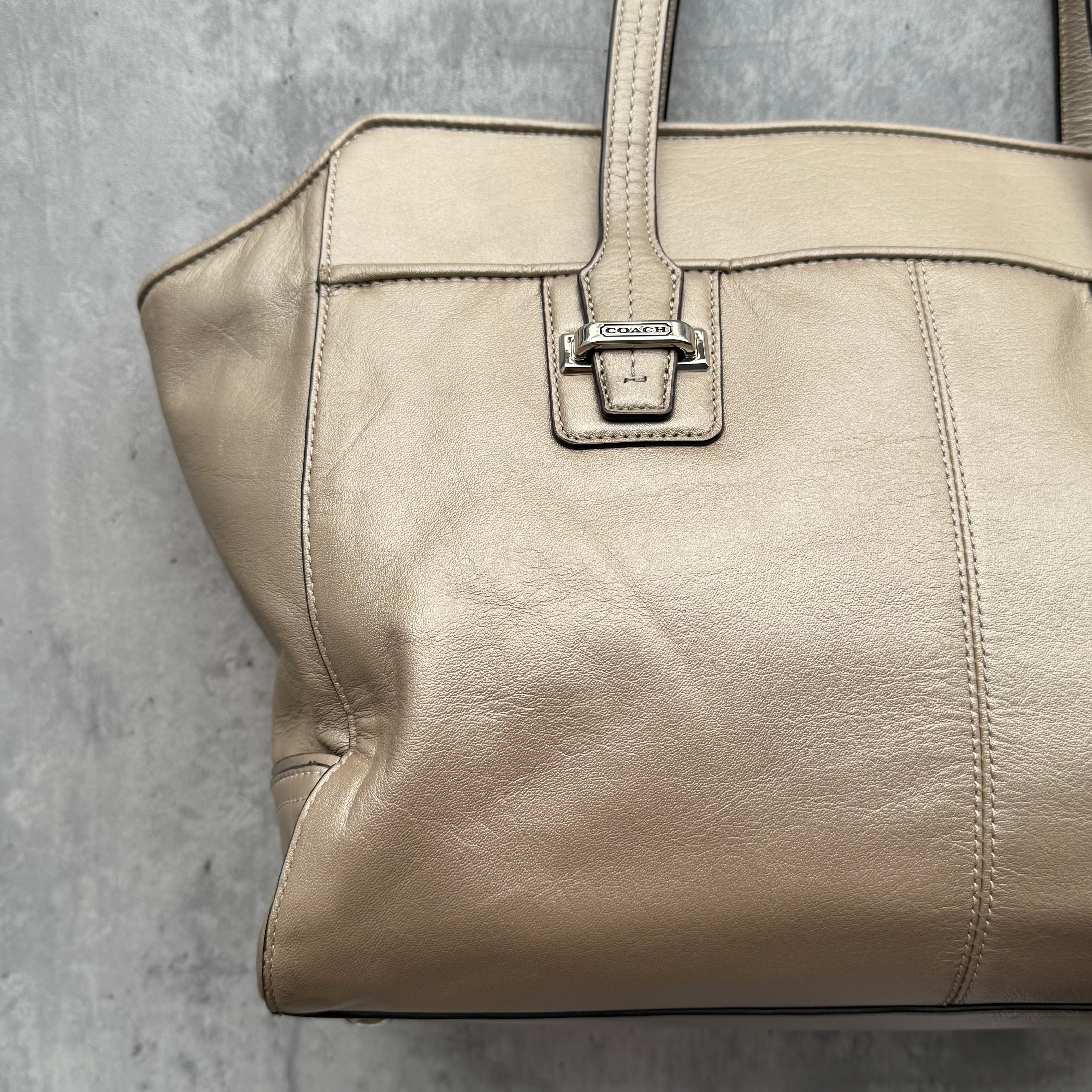 Coach Taylor Leather Alexis Carryall ShoulderBag Beige