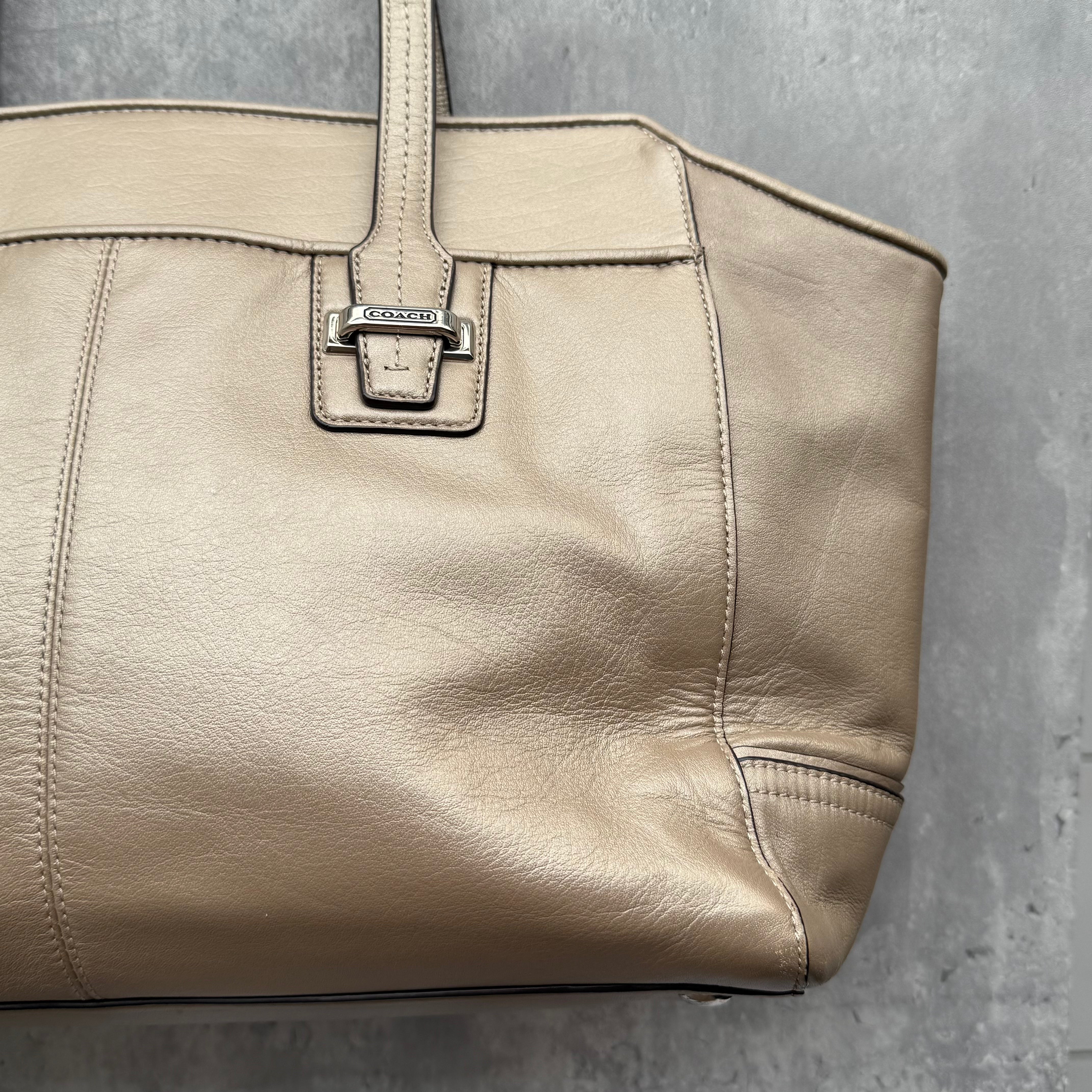 Coach Taylor Leather Alexis Carryall ShoulderBag Beige