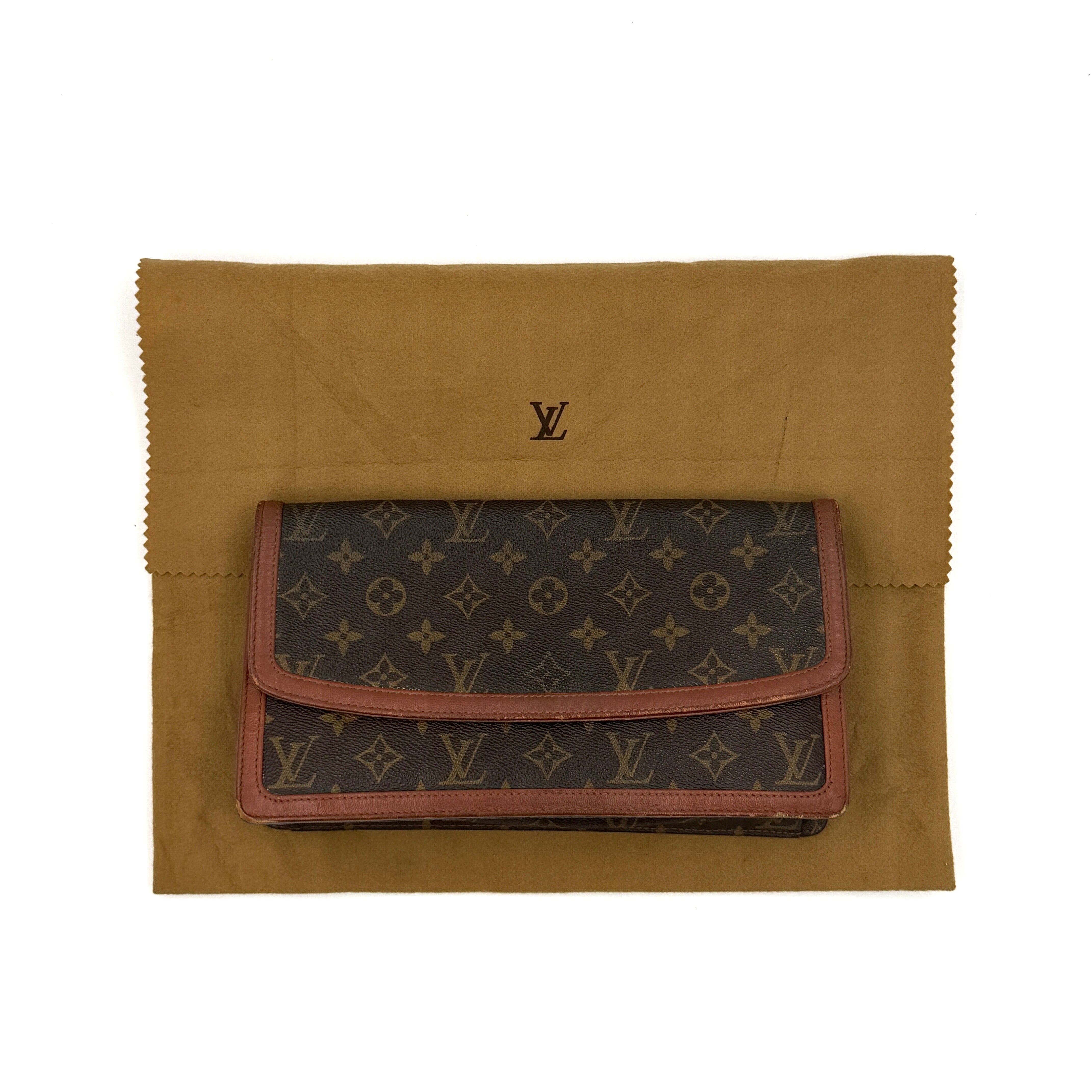 Louis Vuitton Monogram Pochette Dame Clutch Bag