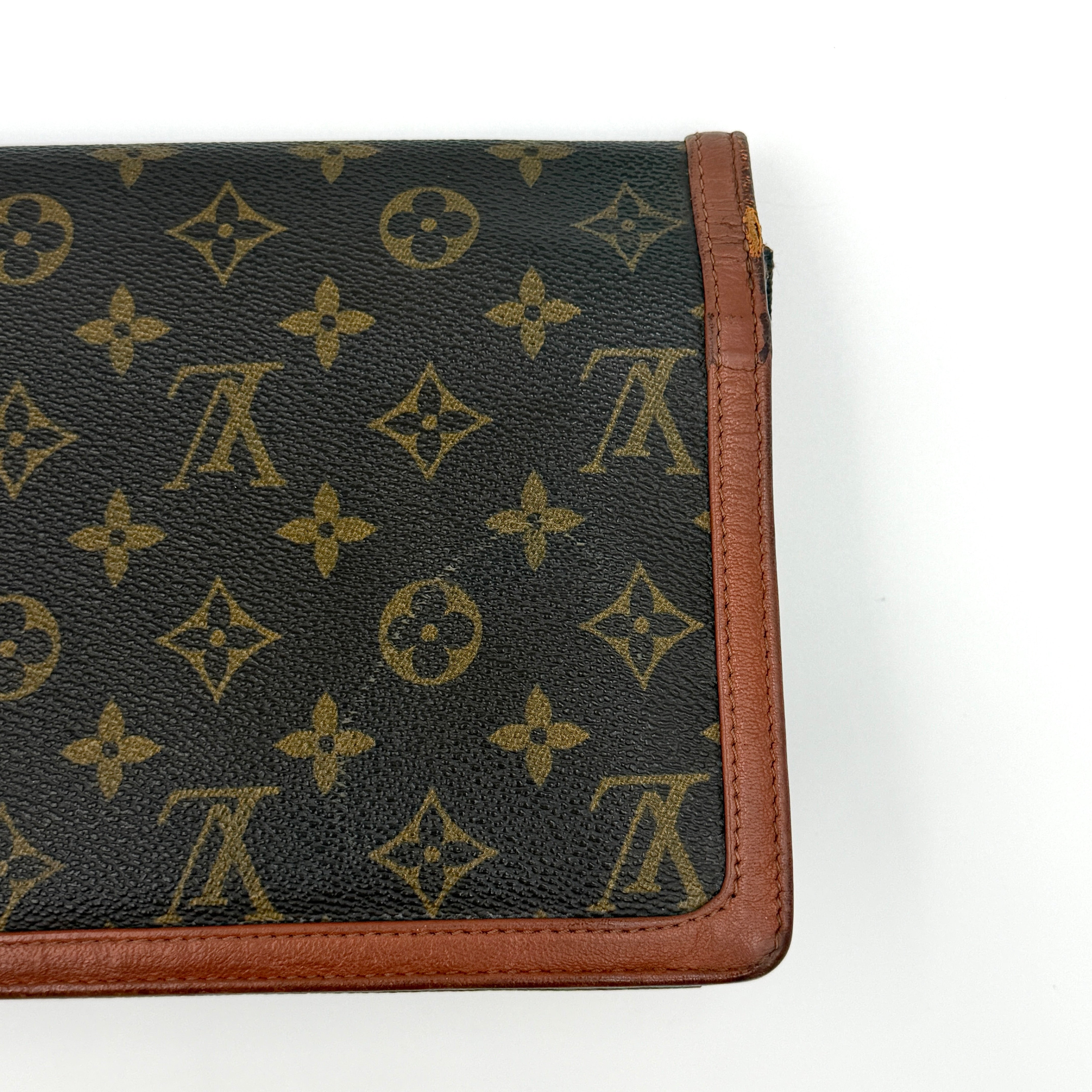 Louis Vuitton Monogram Pochette Dame Clutch Bag