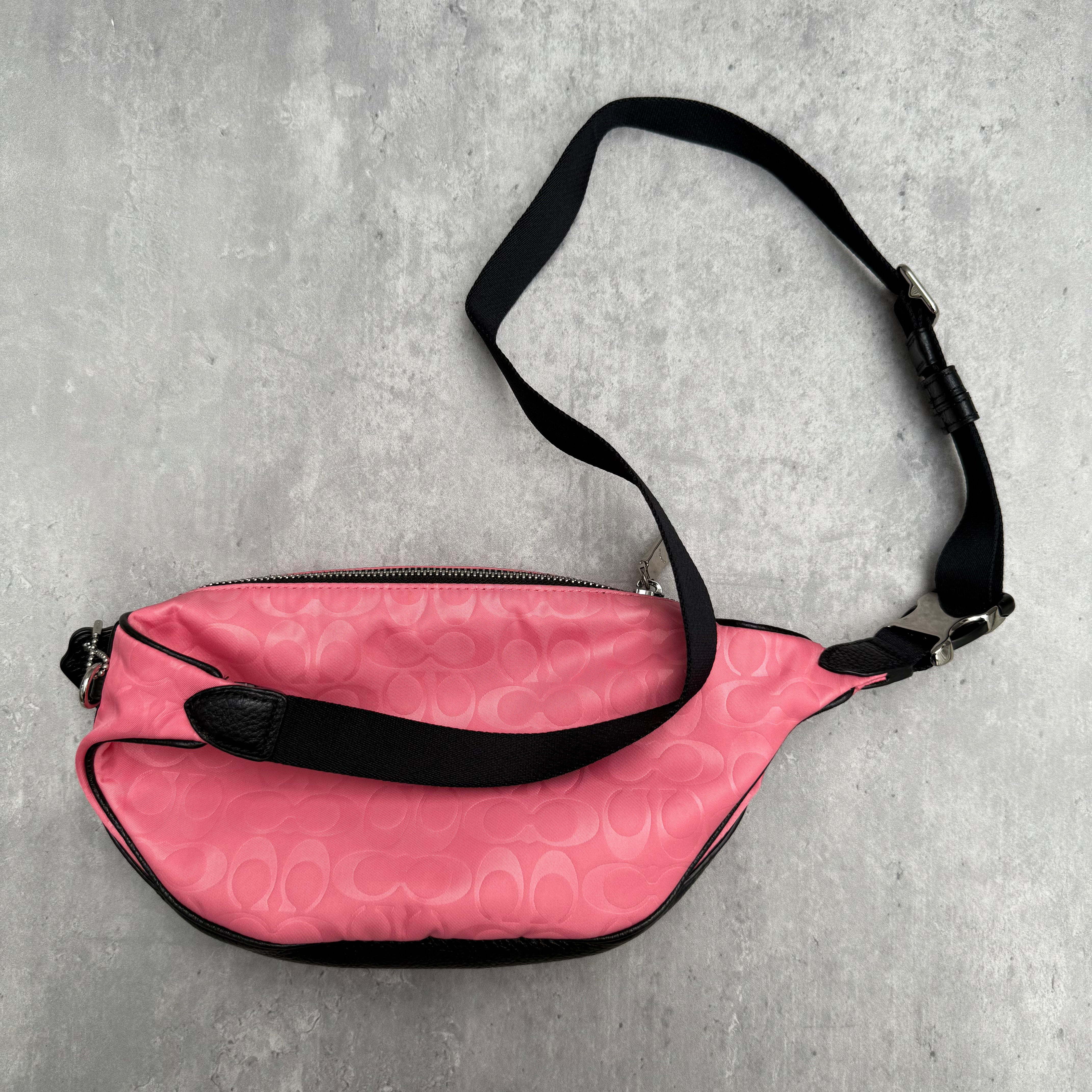 Coach Court Belt Bag Pink/Black