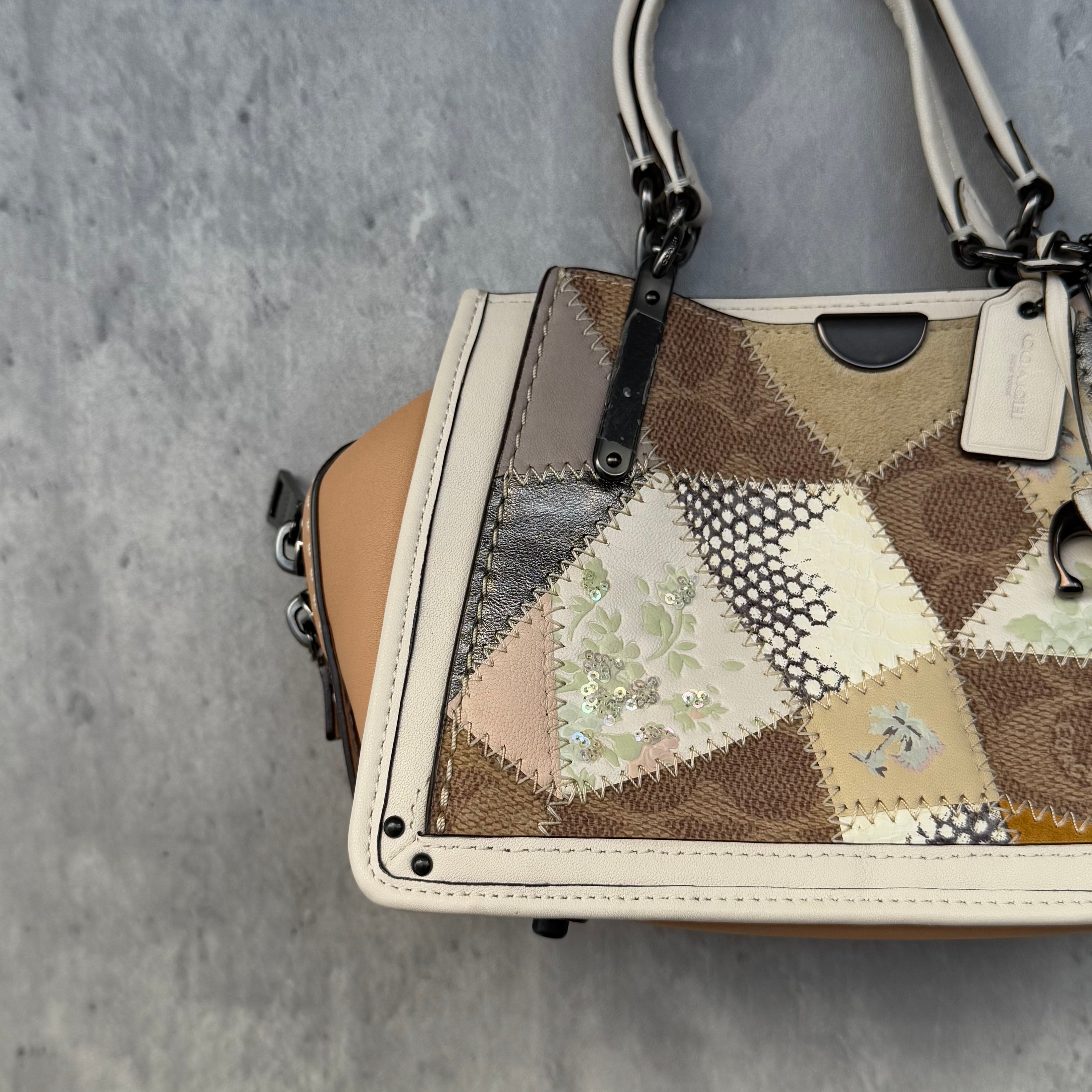 Coach Signature Dreamer 21 Patchwork Beechwood Handbag Multicolor