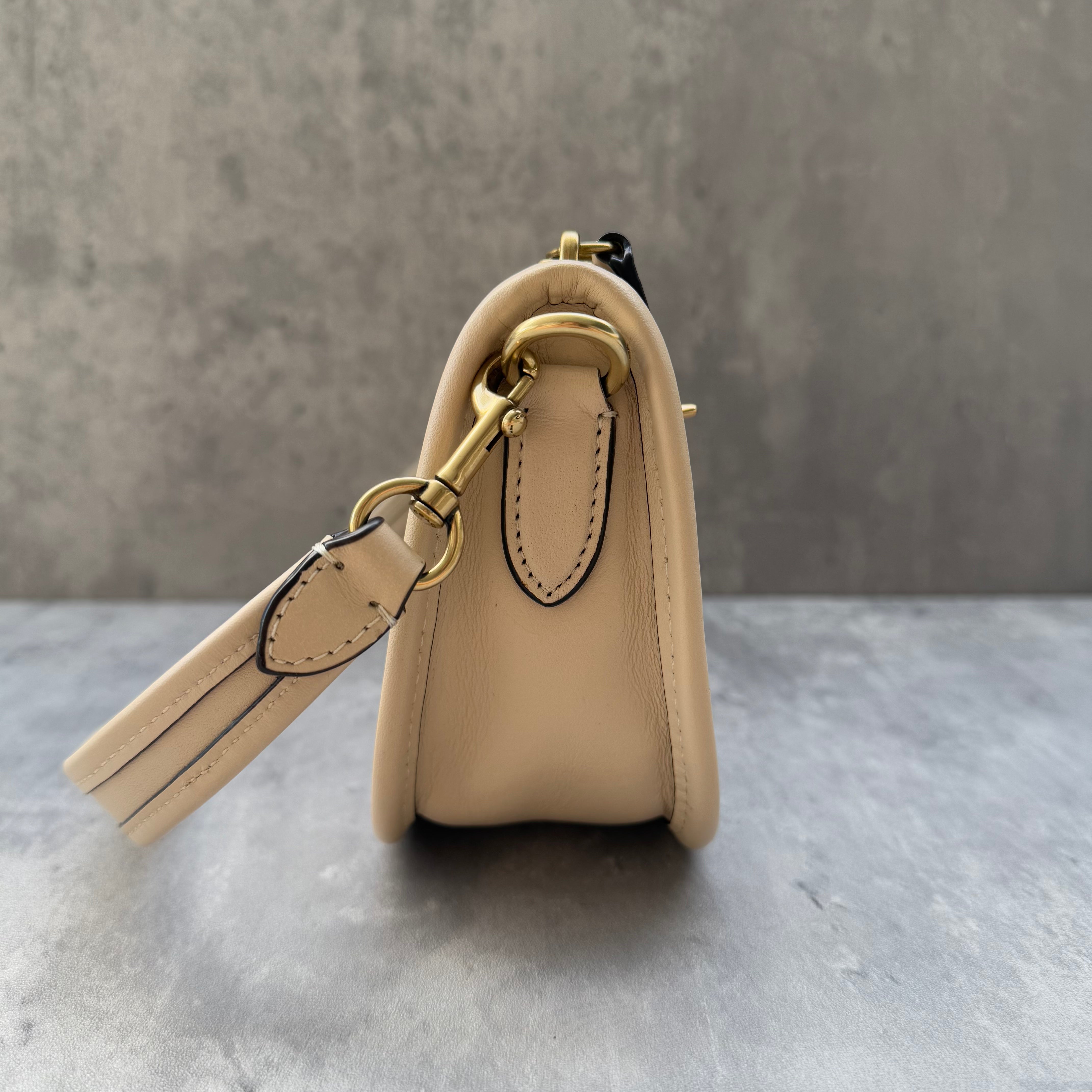 Coach Signature Swinger 20 Shoulder Bag Cream