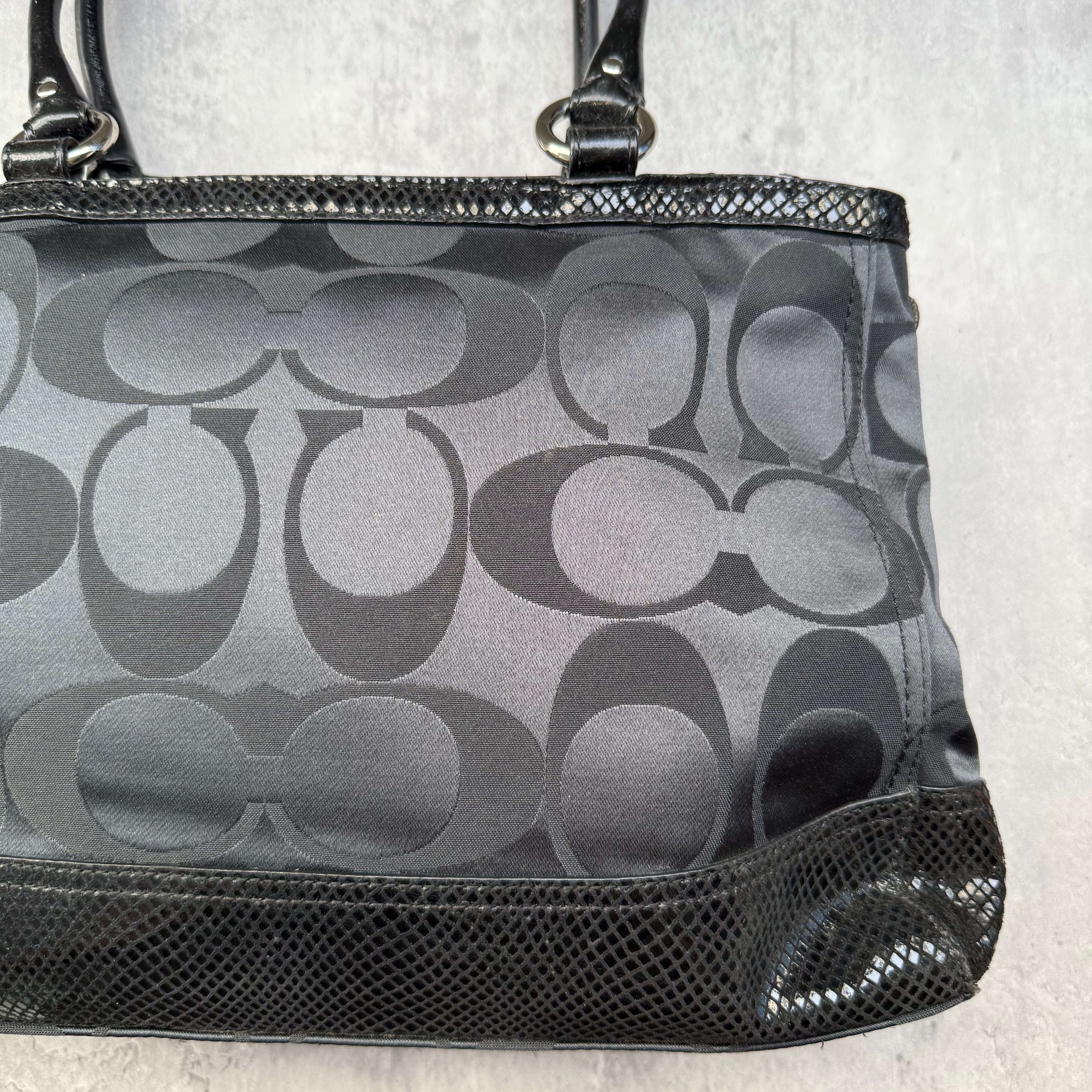 Coach Signature Stripe Park HandBag Black